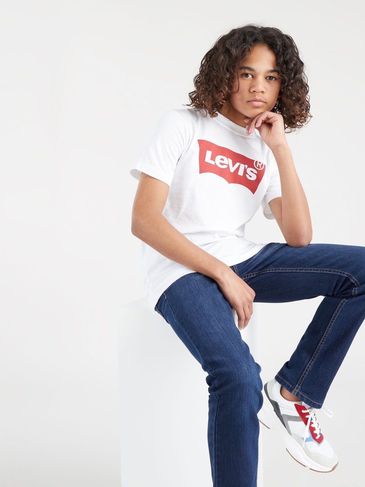 Dsiney Kidz - Levi's® White Cotton Short Sleeve T-Shirt image 1