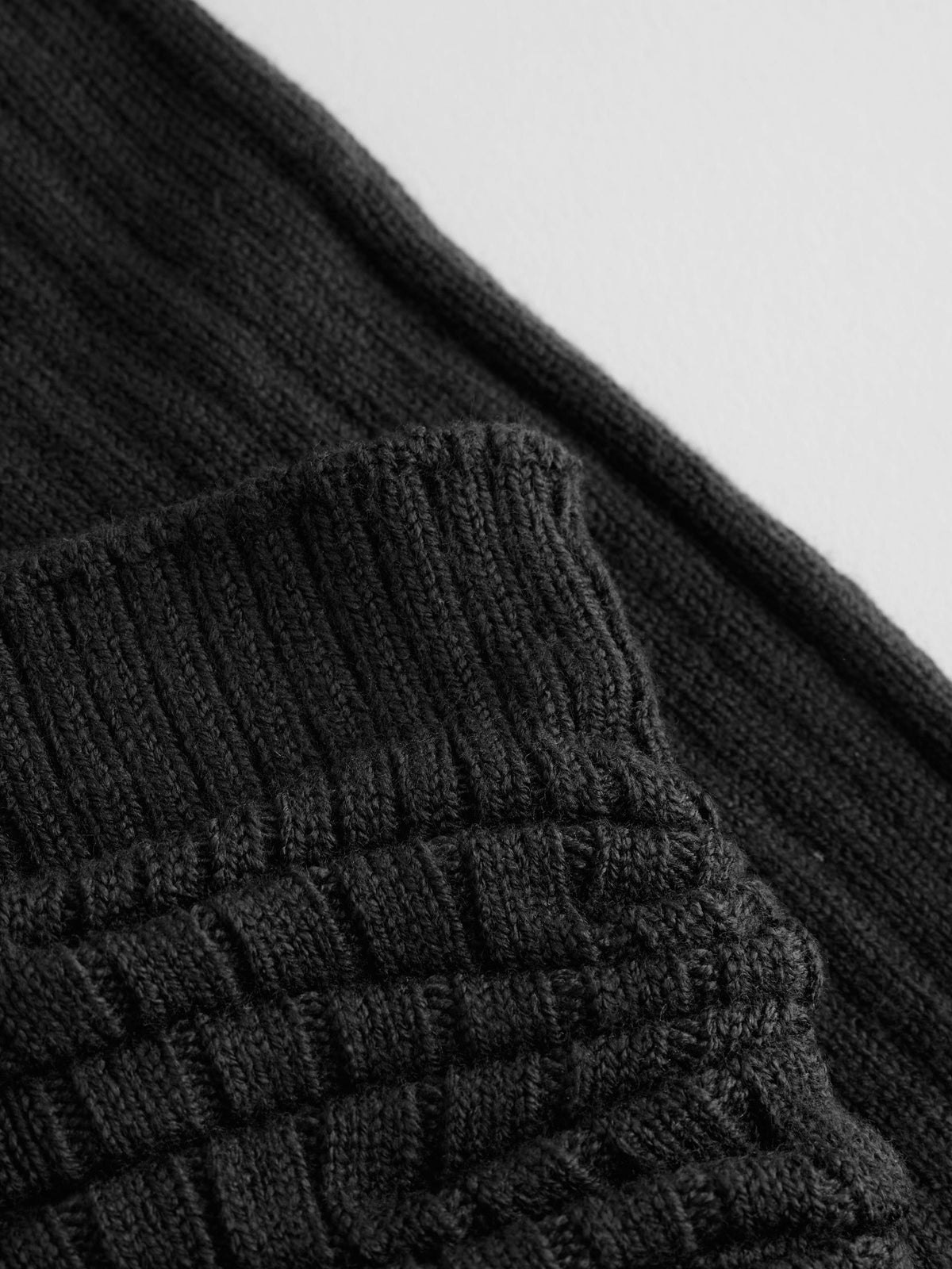 Black Slouchy Ribbed Ankle Socks 1 Pack - image 4