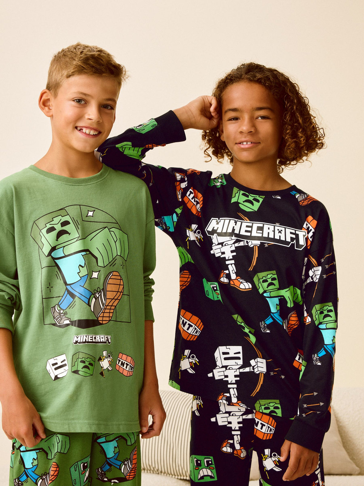 Black/Green Minecraft Pyjamas 2 Pack (5-16yrs) - image 2