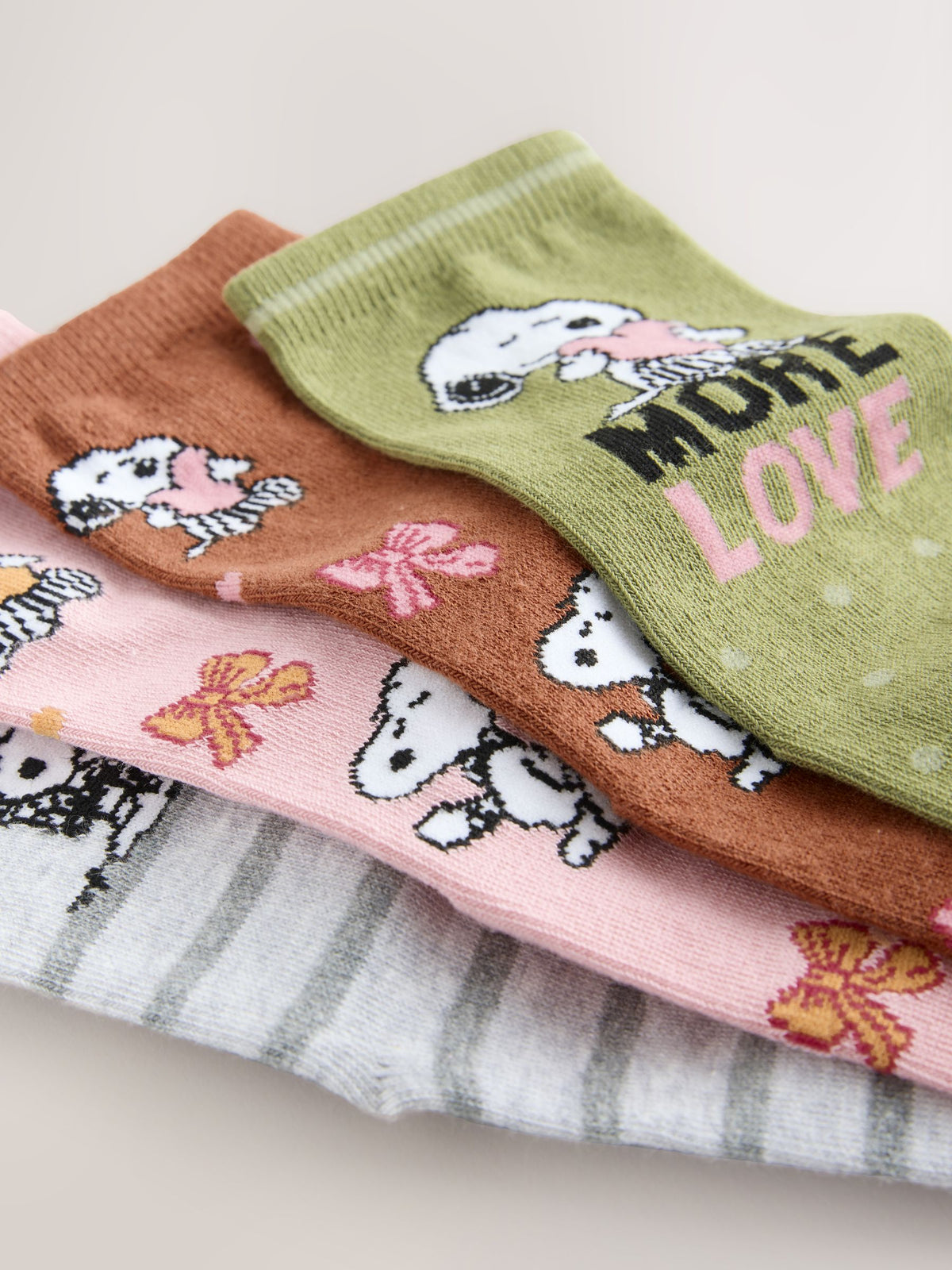 Rust Brown/Green/Pink Snoopy Licensed Ankle Socks 4 Pack - image 6