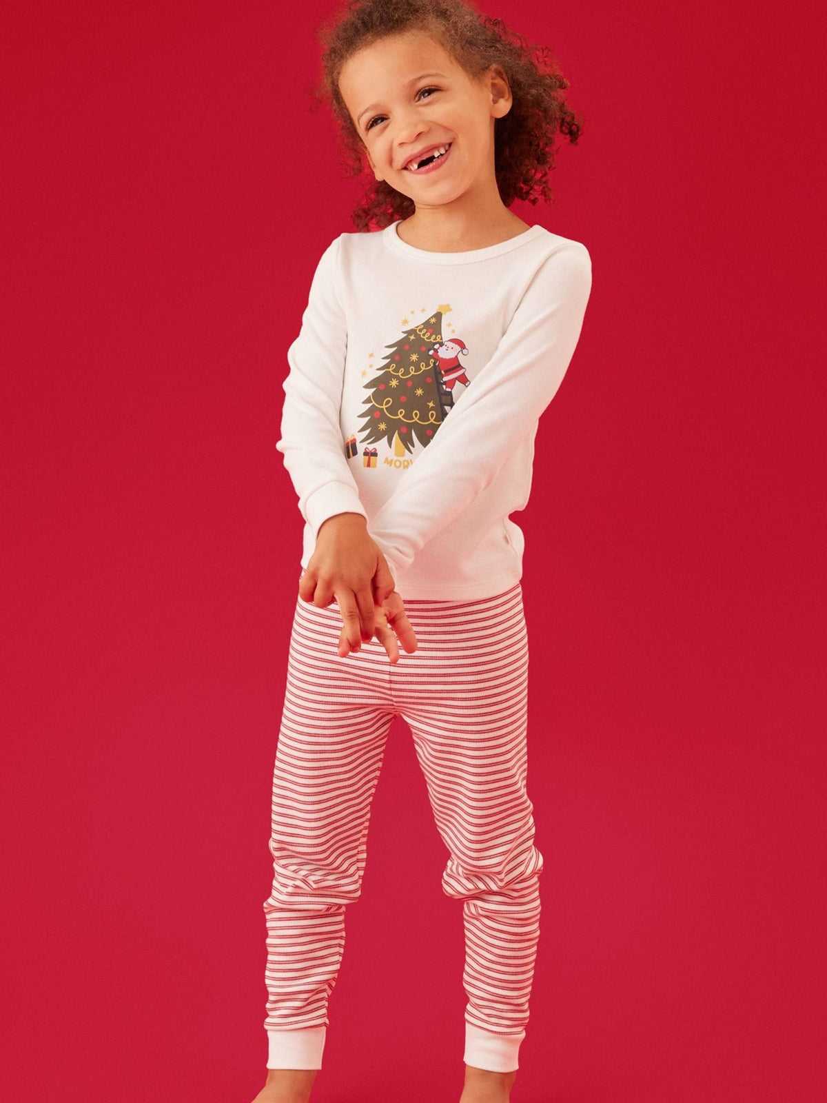 MORI Cream Supersoft Christmas Tree Placement Print Pyjamas Set - image 1