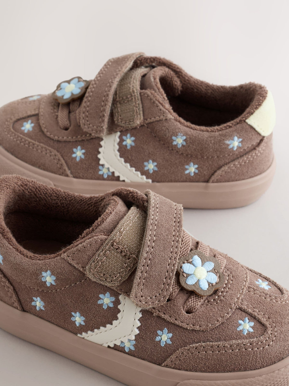 Chocolate Brown Daisy Standard Fit (F) Touch Fastening Elastic Lace Trainers - image 4