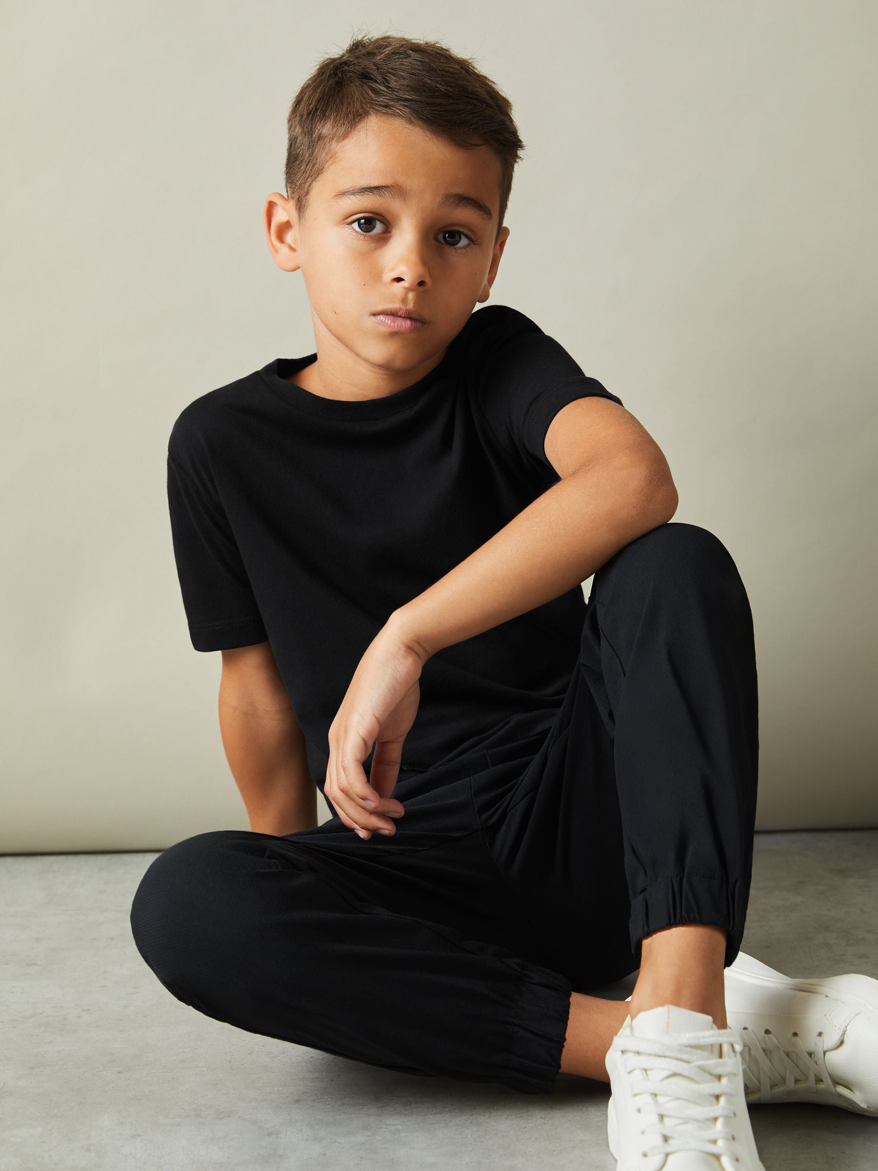Dsiney Kidz - Reiss Black Bless 9-13 yrs Crew Neck T-Shirt image 3