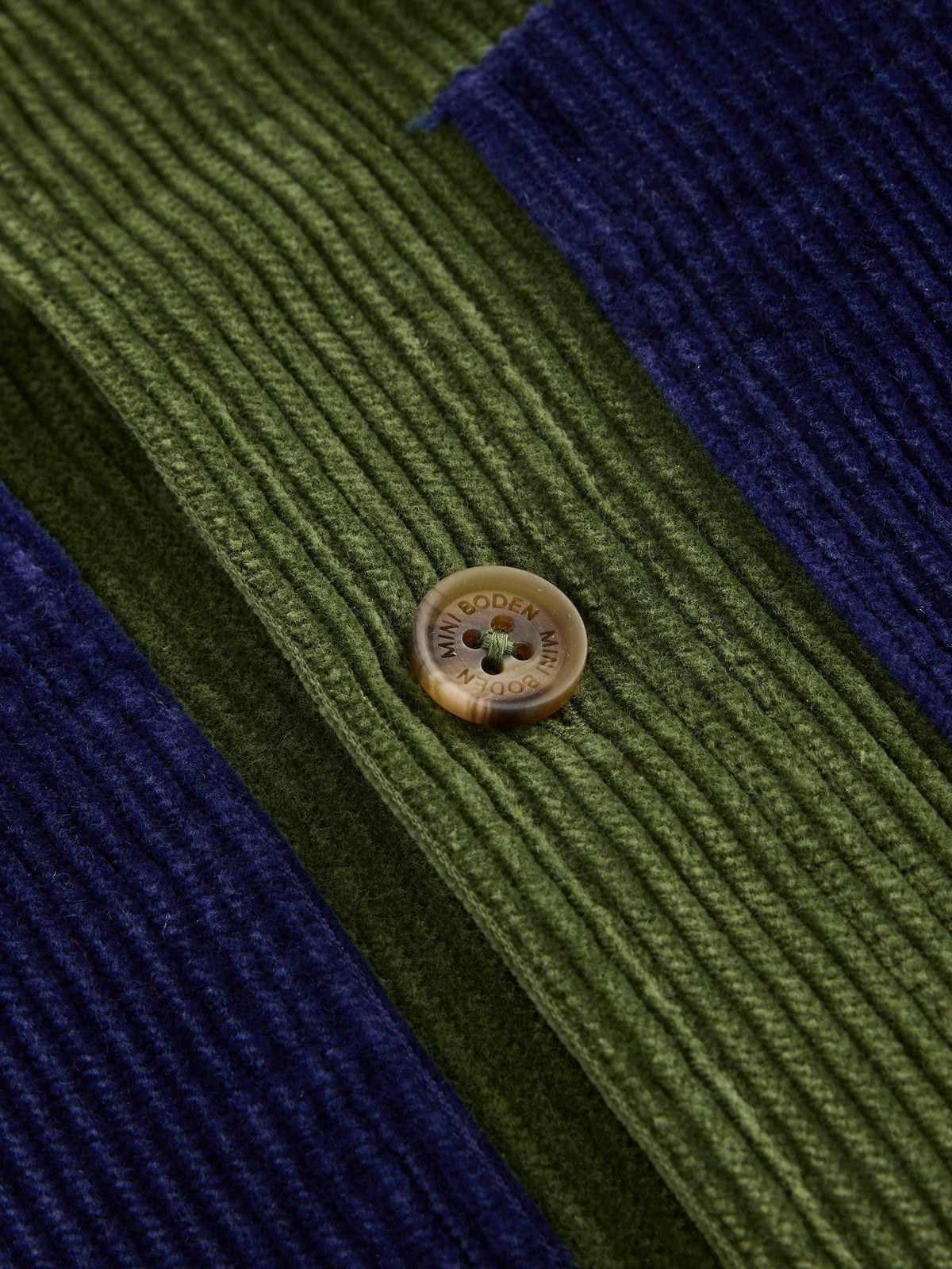 Boden Green Front Pocket Overshirt - image 3
