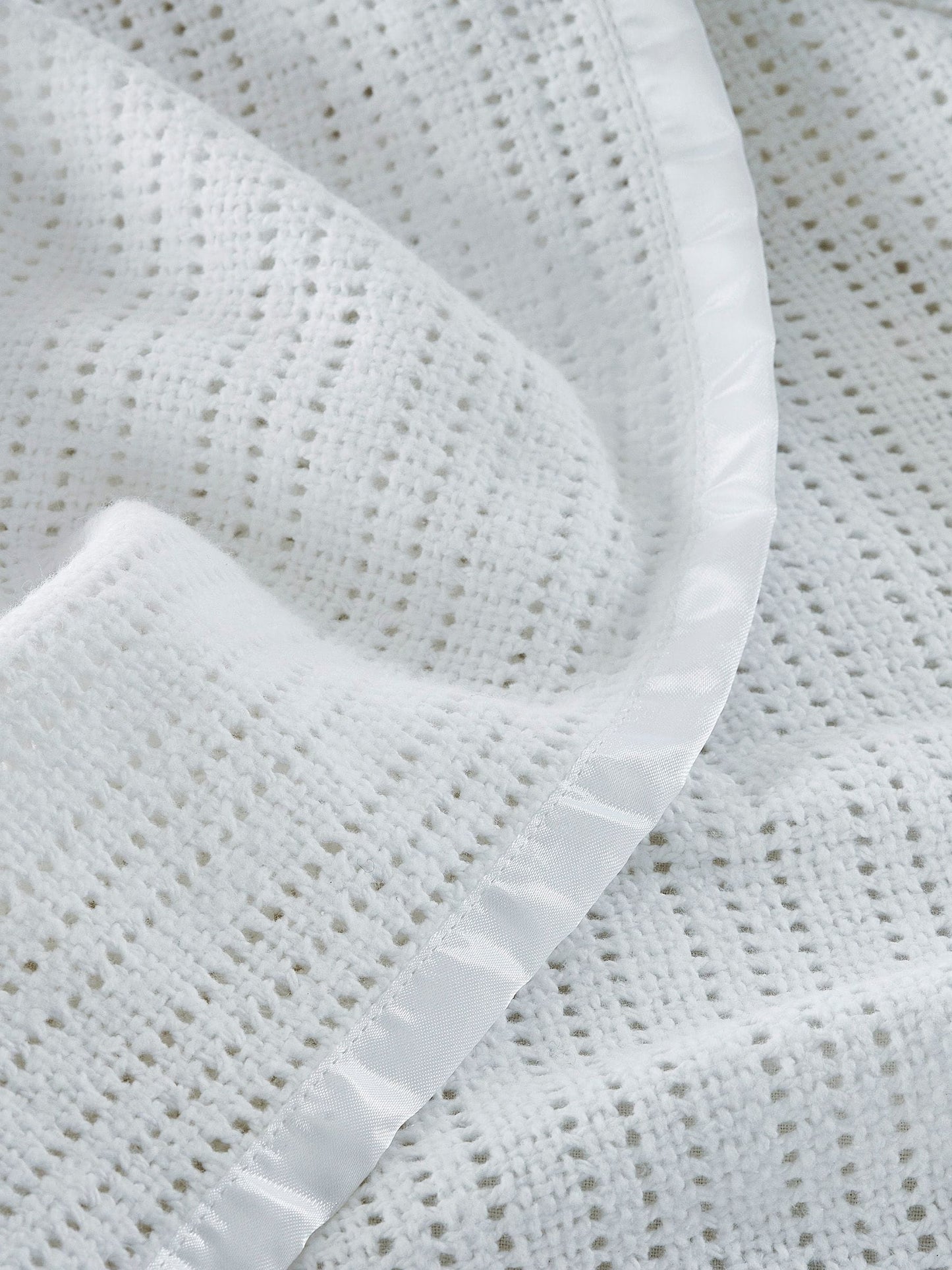The White Company White The White Company Pink Cellular Satin Blanket image 2