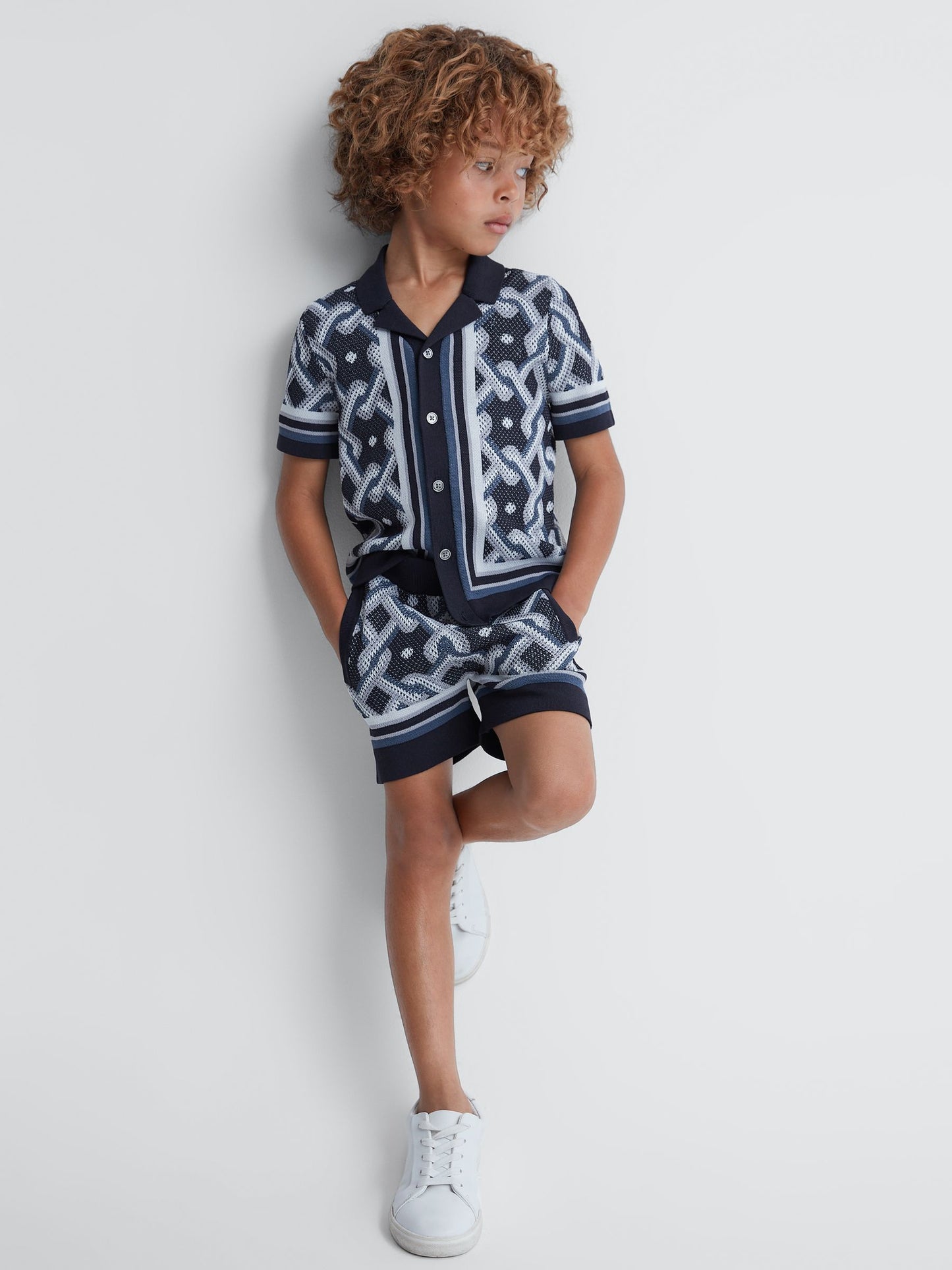 Dsiney Kidz - Reiss Navy Multi Jack 3-9 yrs Knitted Elasticated Waistband Shorts image 1