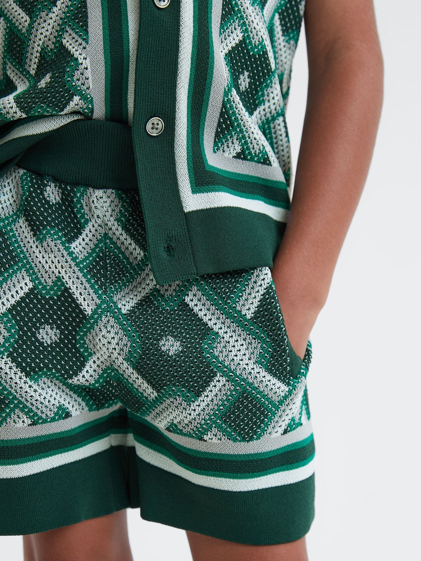 Dsiney Kidz - Reiss Green Multi Jack 3-9 yrs Knitted Elasticated Waistband Shorts image 4