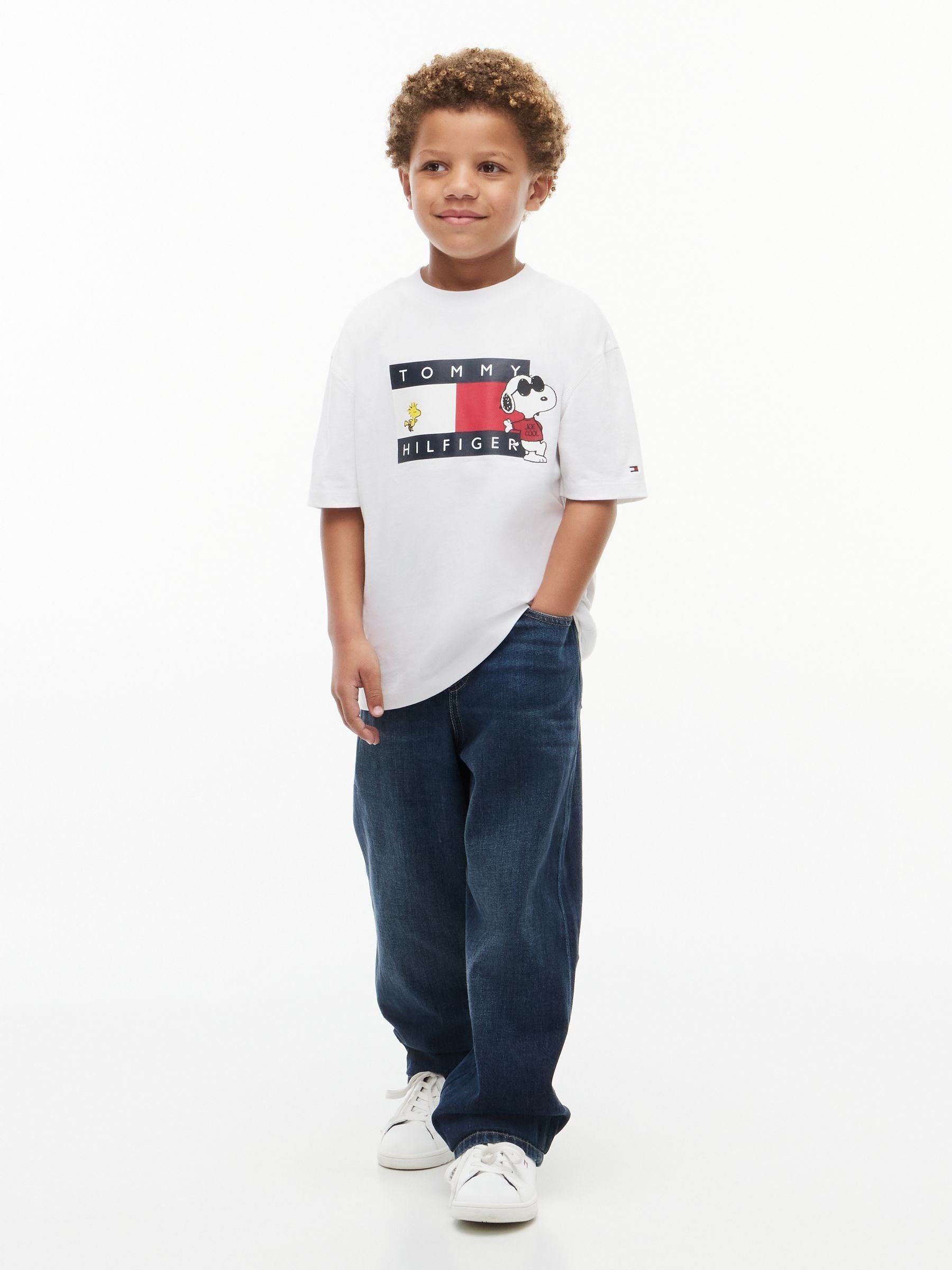 Dsiney Kidz - Tommy Hilfiger White Peanuts® Flag Graphic Jersey T-Shirt image 6