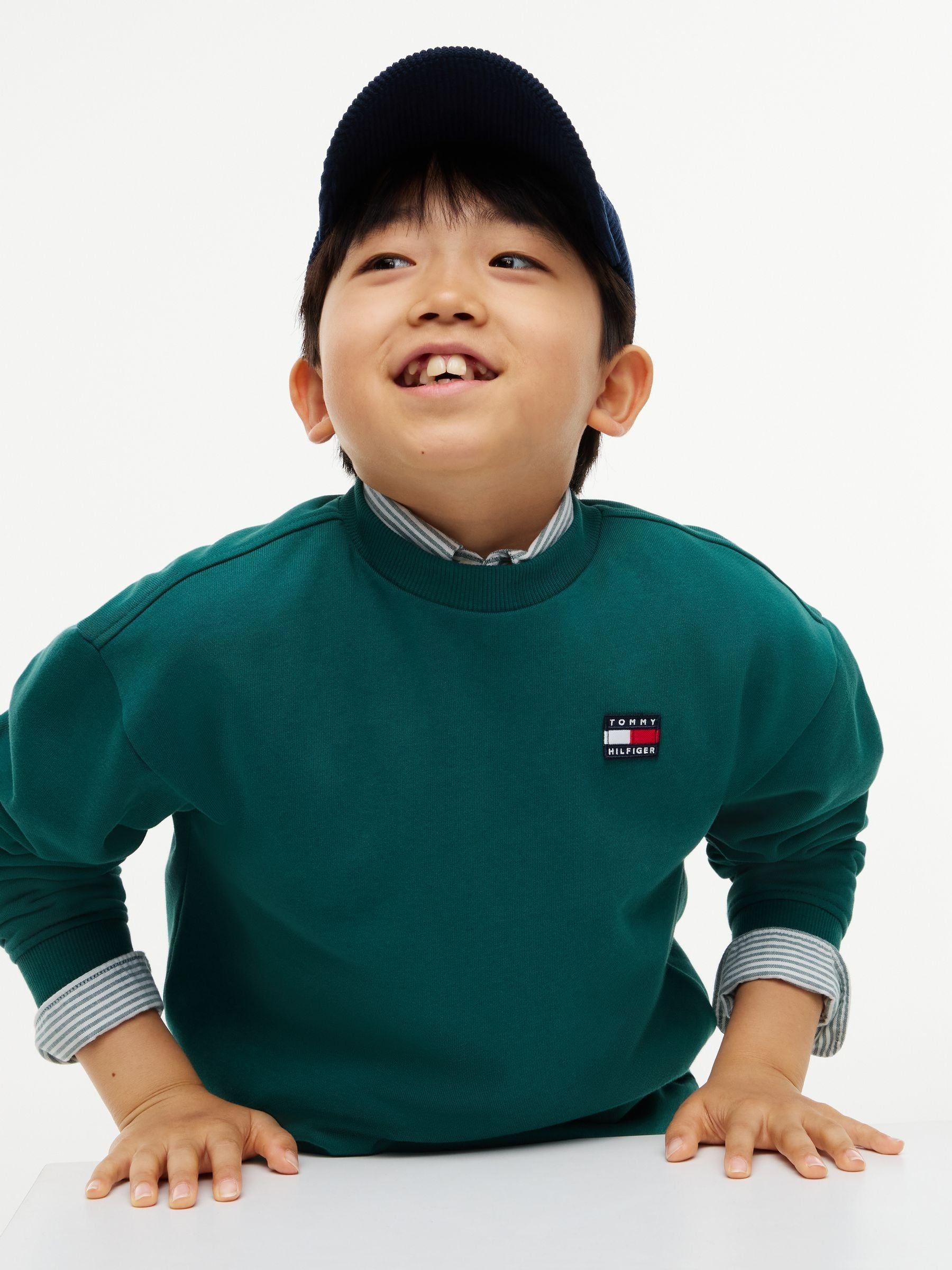Dsiney Kidz - Tommy Hilfiger Green Flag Logo Crew Neck Sweatshirt image 2