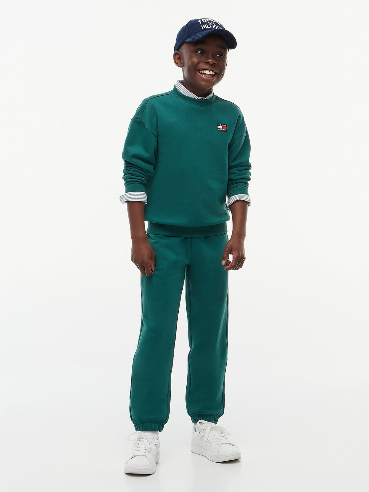 Dsiney Kidz - Tommy Hilfiger Green Flag Logo Patch Cuffed Joggers image 2