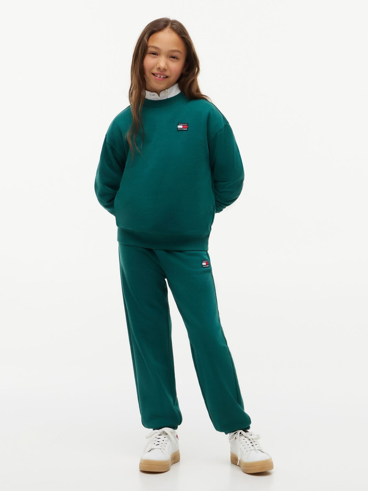 Dsiney Kidz - Tommy Hilfiger Green Flag Logo Patch Cuffed Joggers image 3
