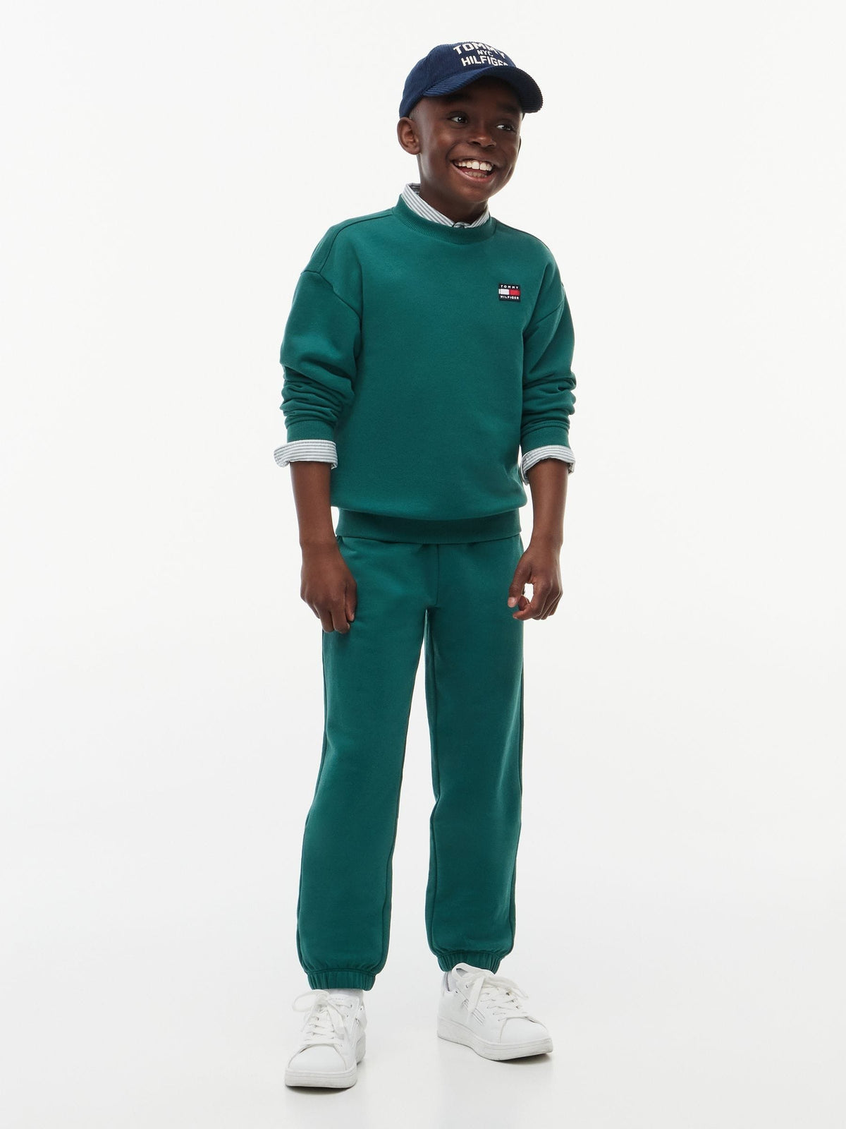 Dsiney Kidz - Tommy Hilfiger Green Flag Logo Patch Cuffed Joggers image 5