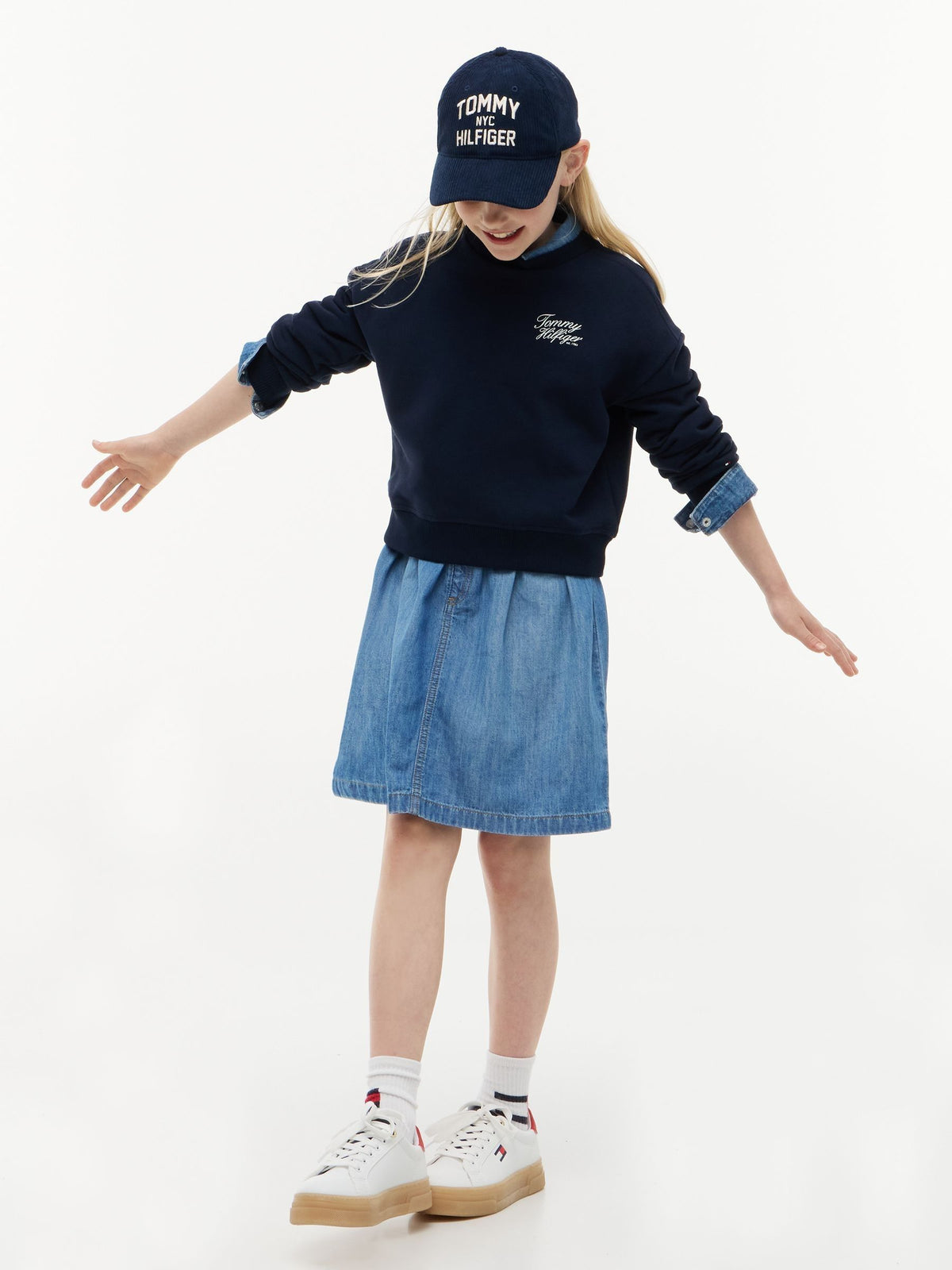 Dsiney Kidz - Tommy Hilfiger Blue Logo Terry Relaxed Sweatshirt image 3