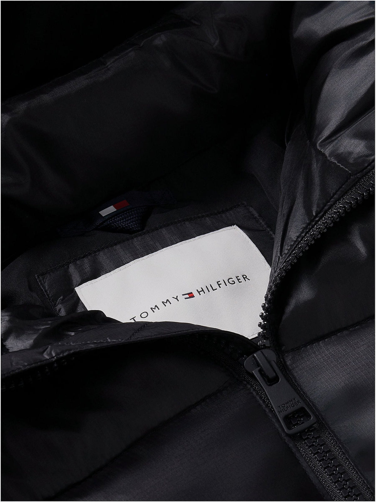Dsiney Kidz - Tommy Hilfiger Black Heritage Shiny Relaxed Hooded Puffer Jacket image 6