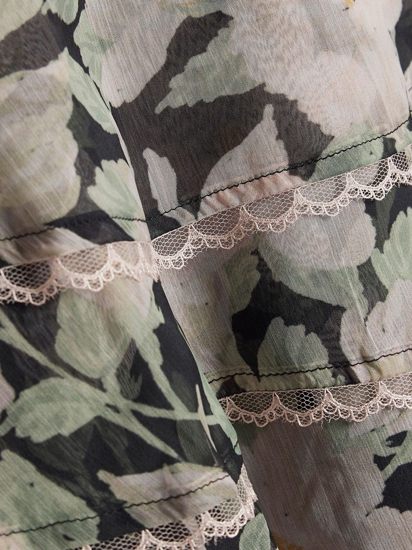 Dsiney Kidz - River Island Black Floral Chiffon Dress image 3