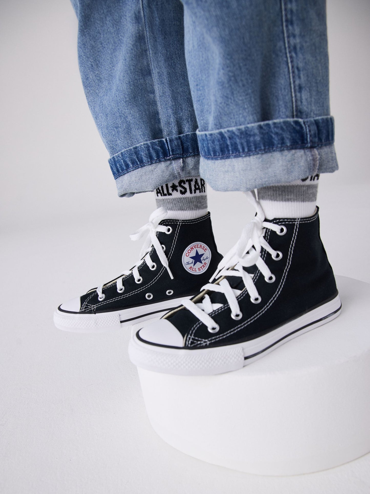 Converse Black/White Chuck Taylor High Top Junior Trainers image 3