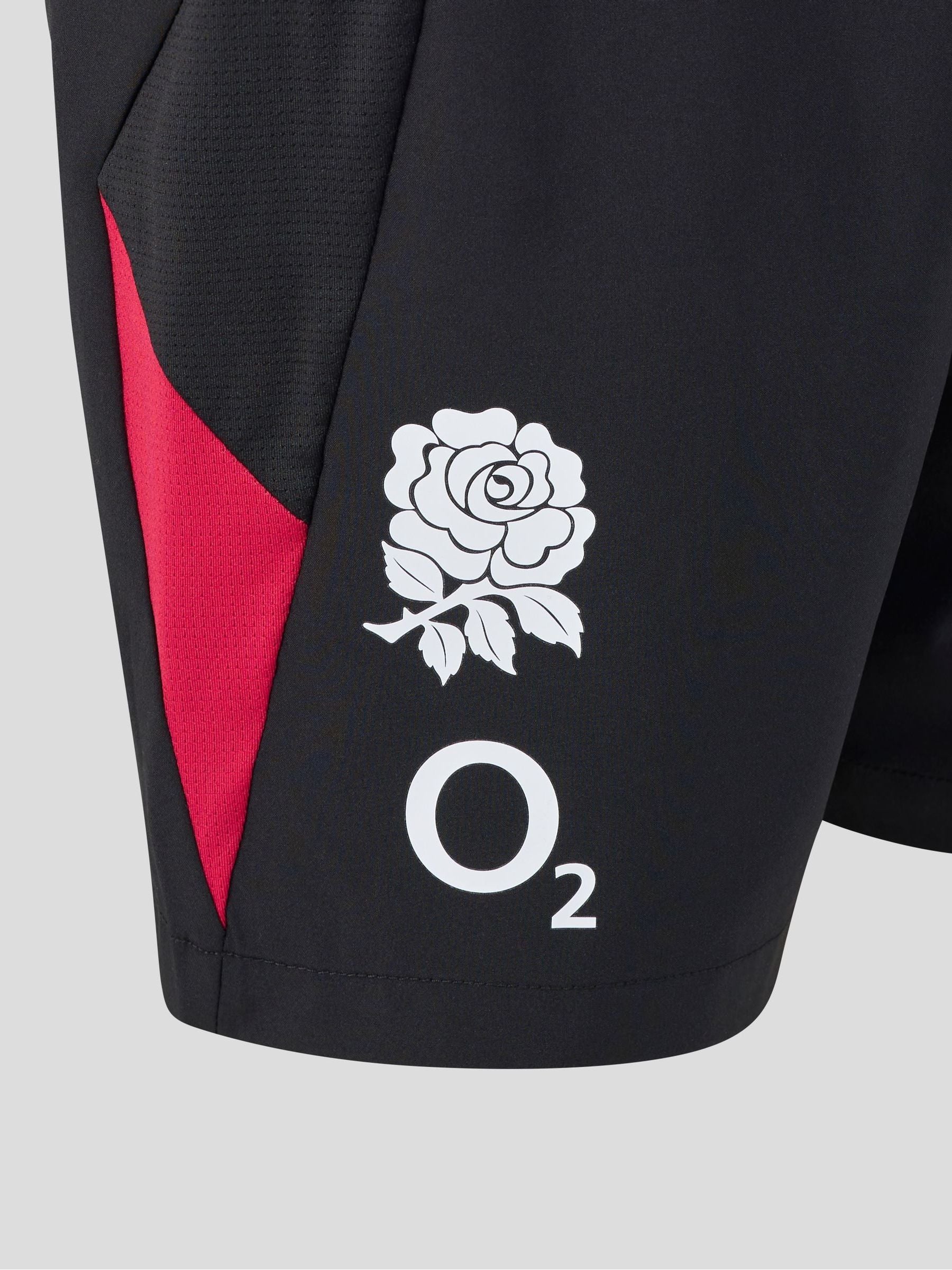 Dsiney Kidz - Castore Black Junior 26/27 England Rugby Training Performance Shorts image 3