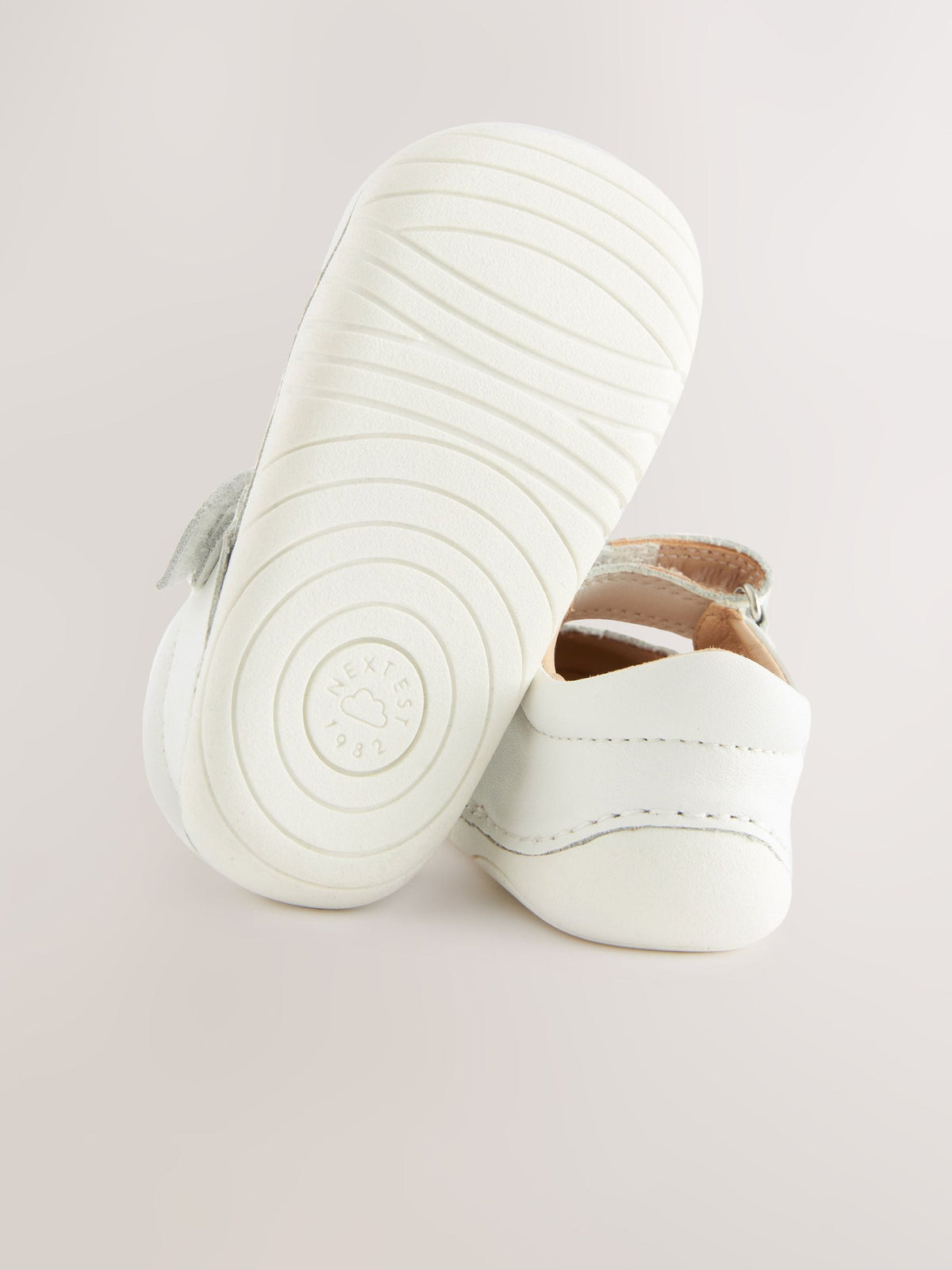 Dsiney Kidz - White Leather Standard Fit (F) Crawler Mary Jane Shoes image 5