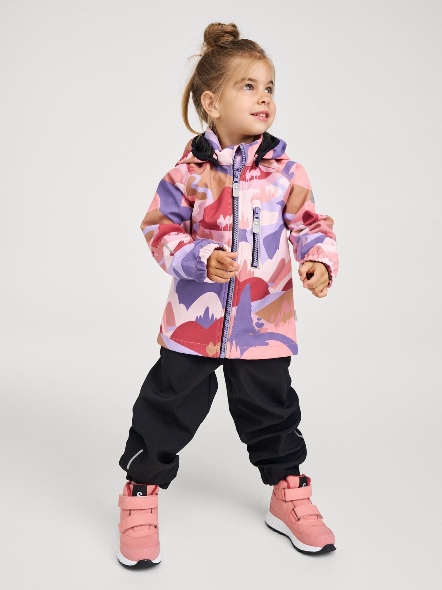 Dsiney Kidz - Reima Pink Water Resistant Vantti Softshell Jacket image 1