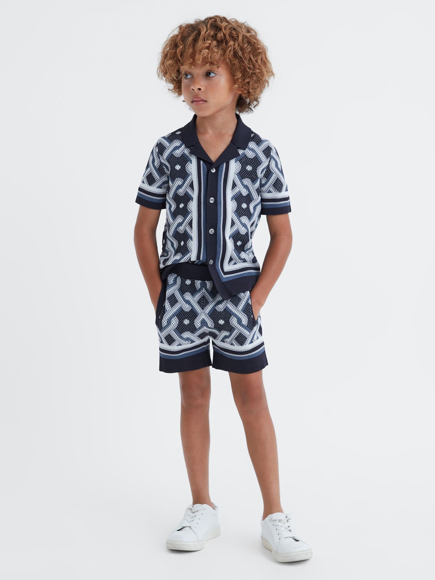 Dsiney Kidz - Reiss Navy Multi Jack 13-14 yrs Knitted Elasticated Waistband Shorts image 1