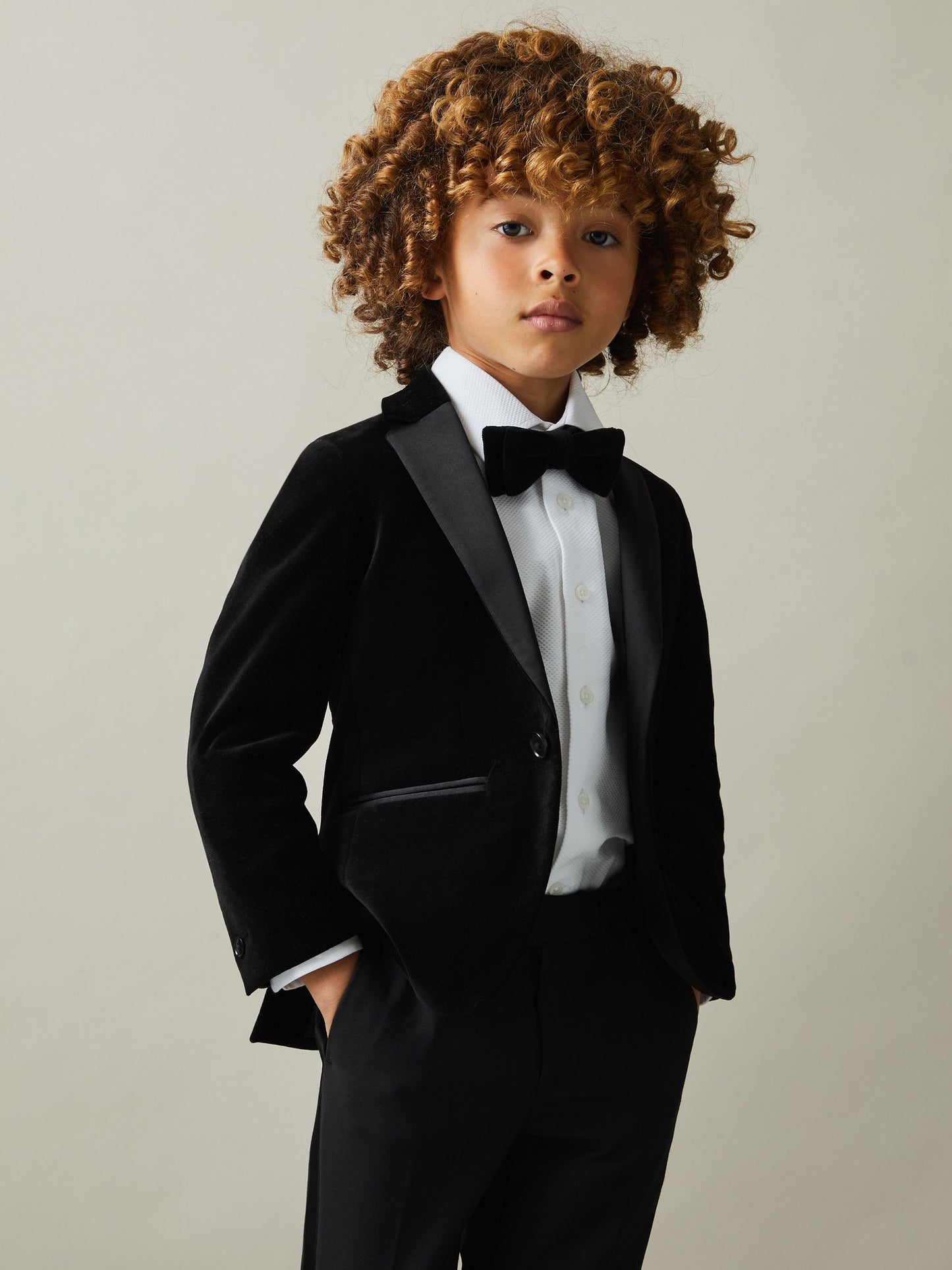 Reiss Black Ace 3-9 yrs Single Breasted Velvet Blazer image 3