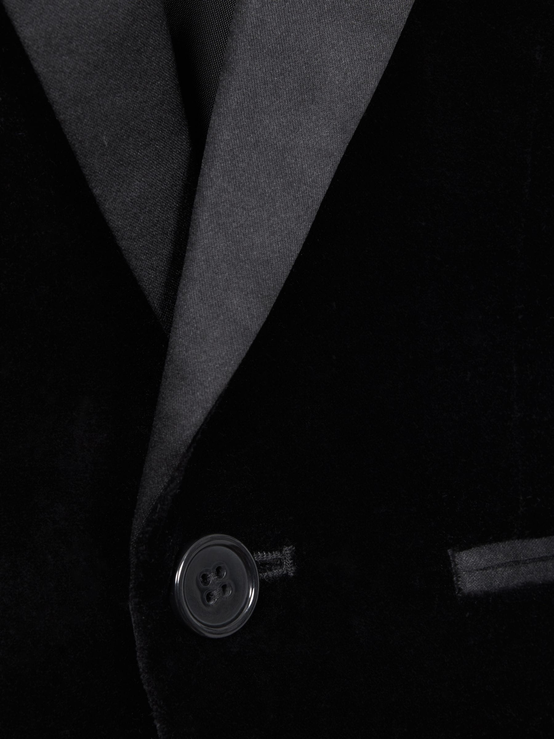 Reiss Black Ace 3-9 yrs Single Breasted Velvet Blazer image 4