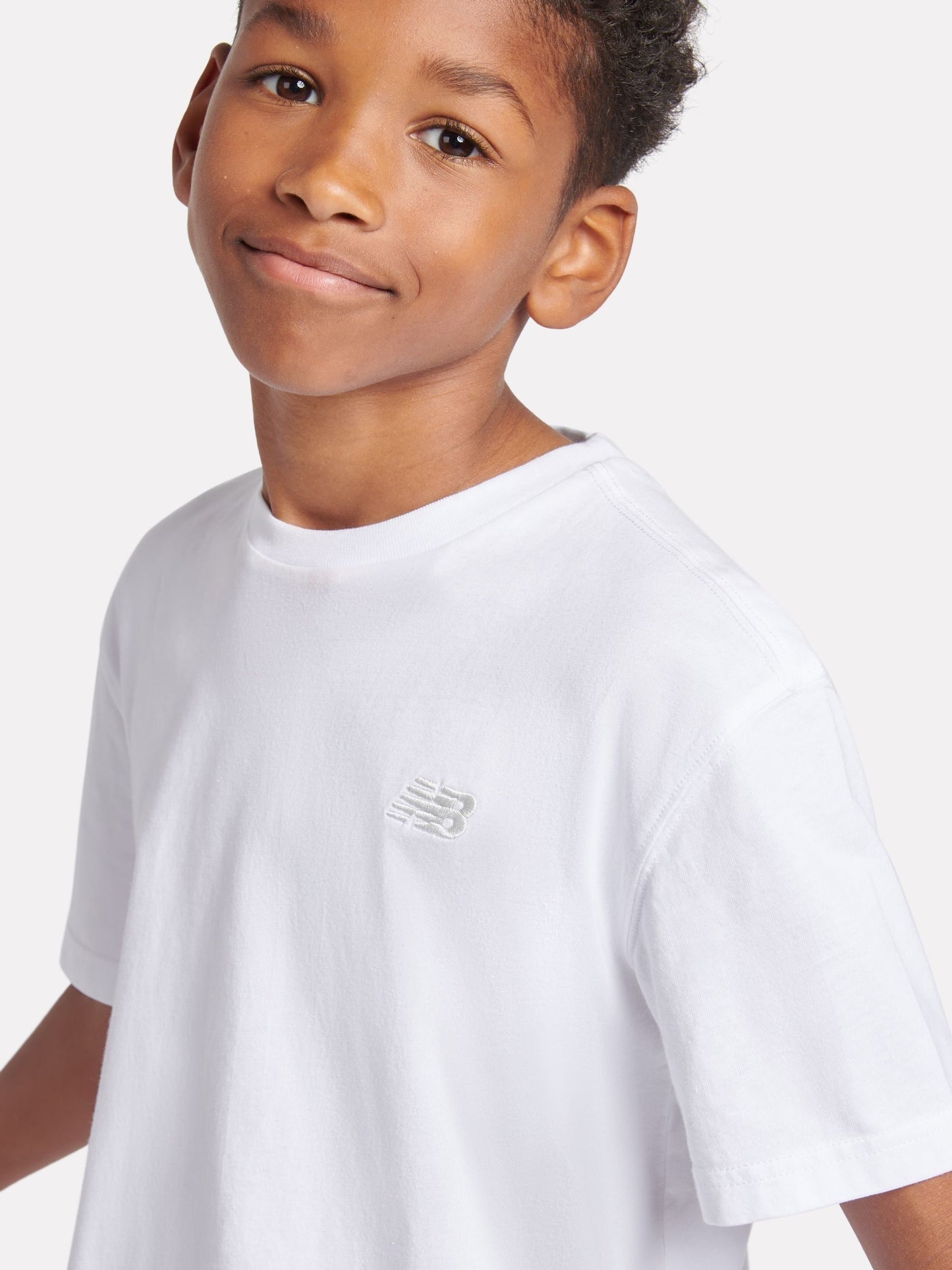 Dsiney Kidz - New Balance White Jersey Small Logo Cotton T-Shirt image 5