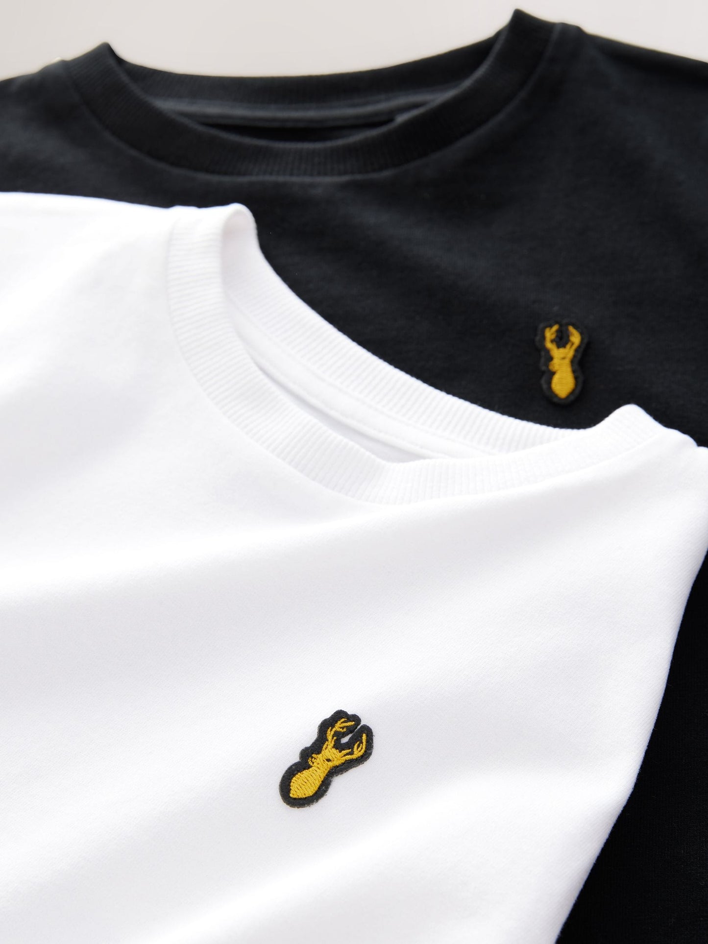 Dsiney Kidz - Black/White Short Sleeve Stag Embroidered T-Shirts 2 Pack (3-16yrs) image 5
