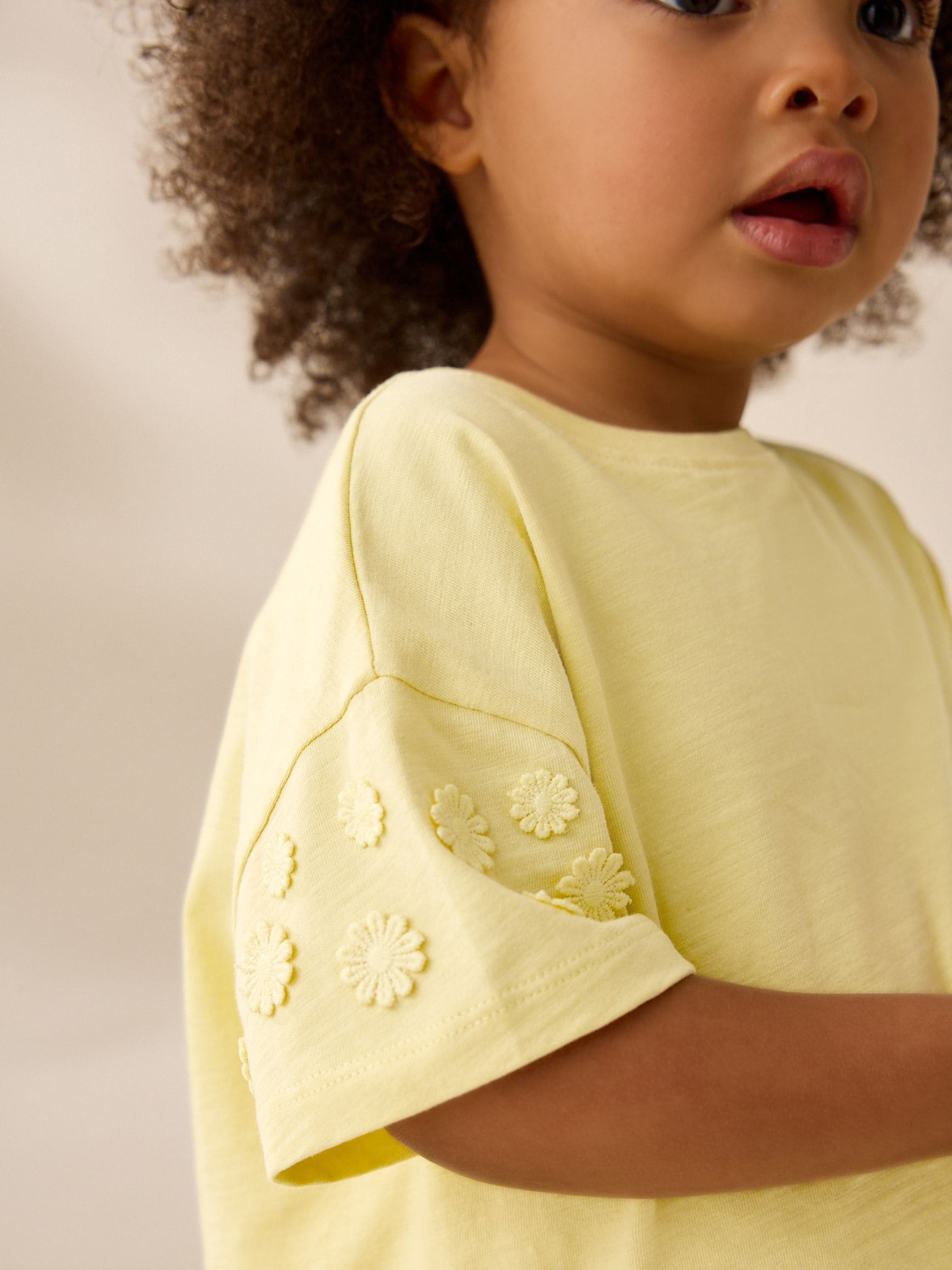 Yellow 100% Cotton Daisy Short Sleeve T-Shirt (3mths-7yrs) image 4