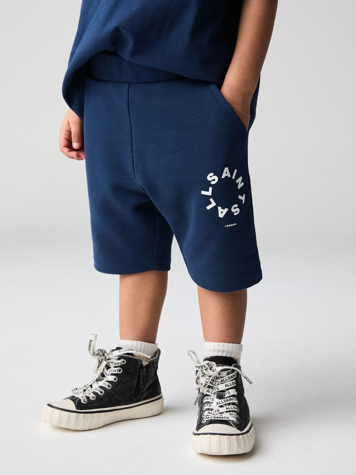 Dsiney Kidz - smALLSAINTS Navy Younger Boys Tierra 100% Cotton T-Shirt and Sweat Shorts Set image 4