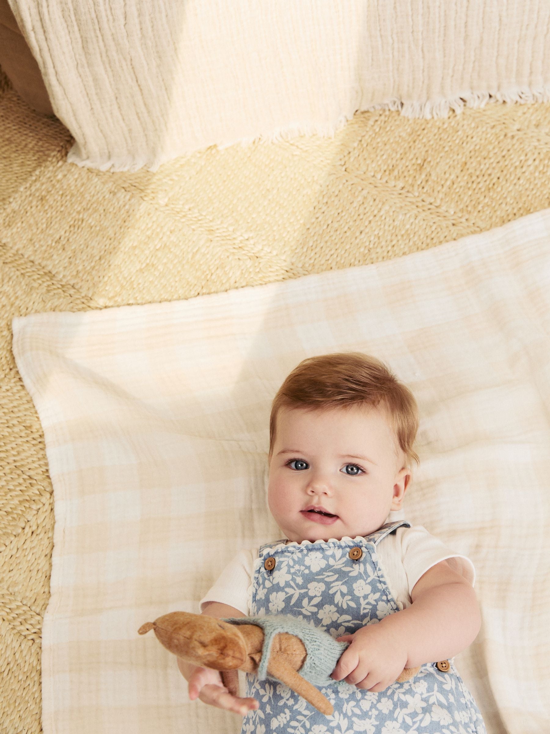 Denim Floral and Ecru Short Sleeve Baby Bodysuit and Dungarees Set (0mths-2yrs) image 5