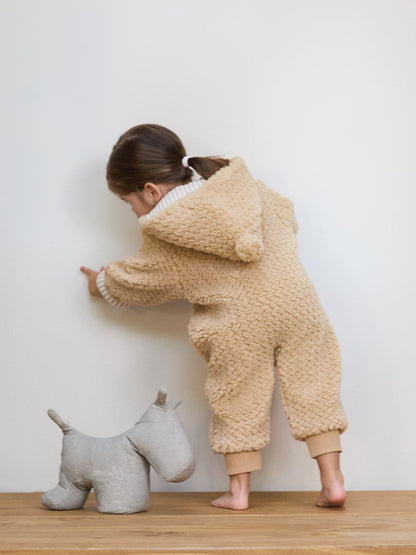 The Little Tailor Natural Chunky Sherpa Fleece Pramsuit image 4