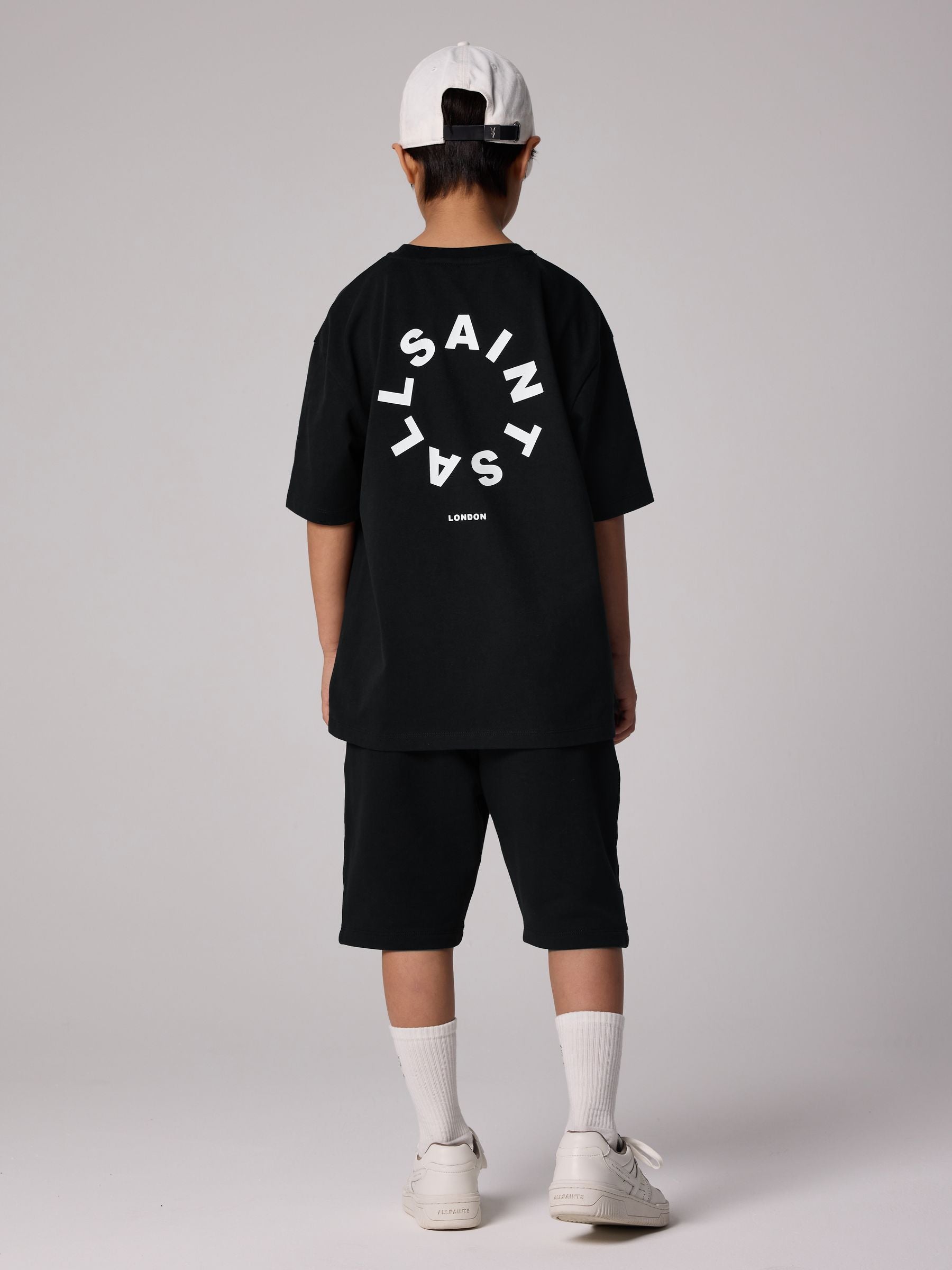 Dsiney Kidz - smALLSAINTS Black Tierra T-Shirt and Sweat Shorts Set image 2