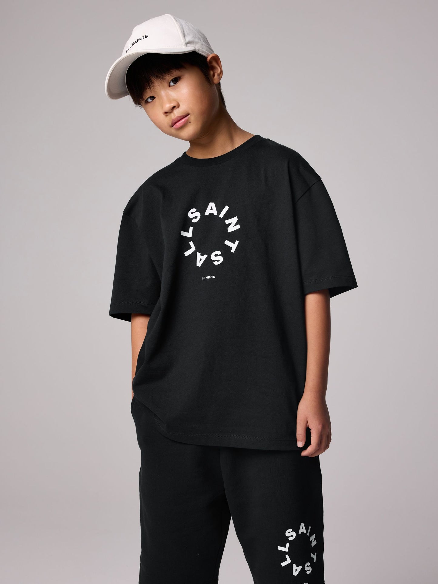 Dsiney Kidz - smALLSAINTS Black Tierra T-Shirt and Sweat Shorts Set image 3