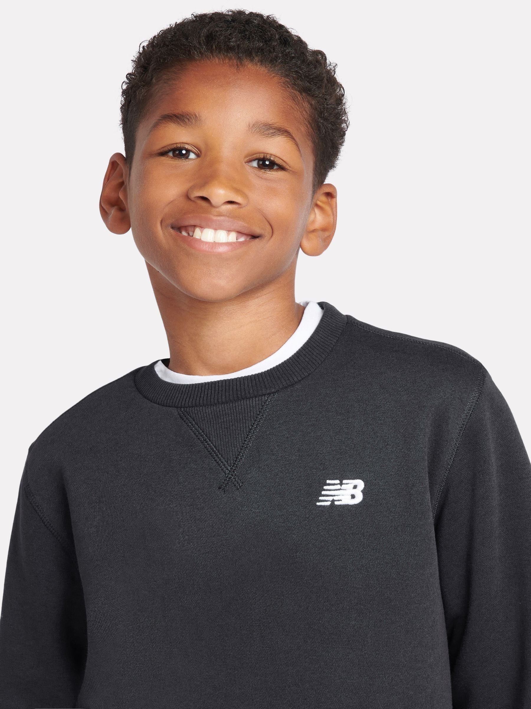 Dsiney Kidz - New Balance Black Small Logo Sweatshirt image 4
