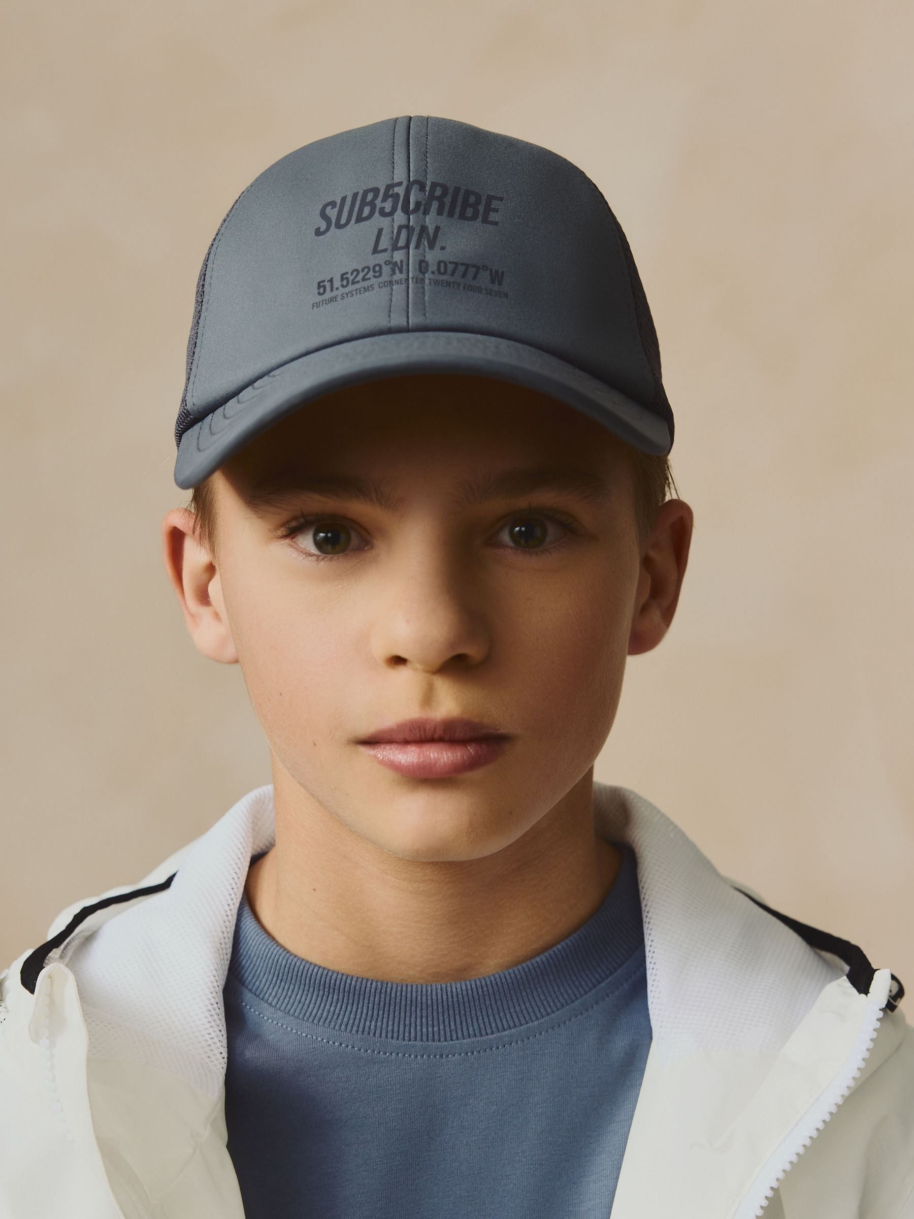 Grey Subscribe Mesh Cap (3-16yrs) image 1