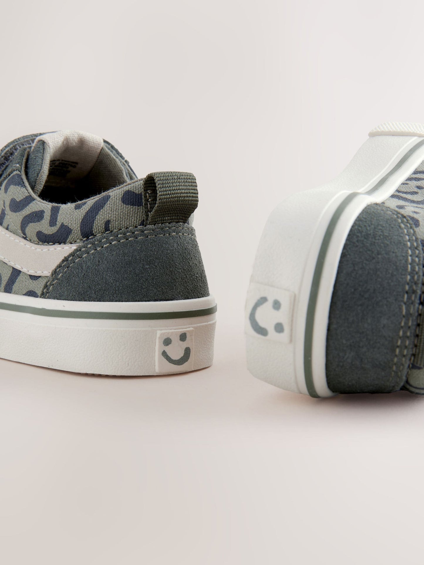 Khaki Green Standard Fit (F) Touch Fastening Trainers image 7