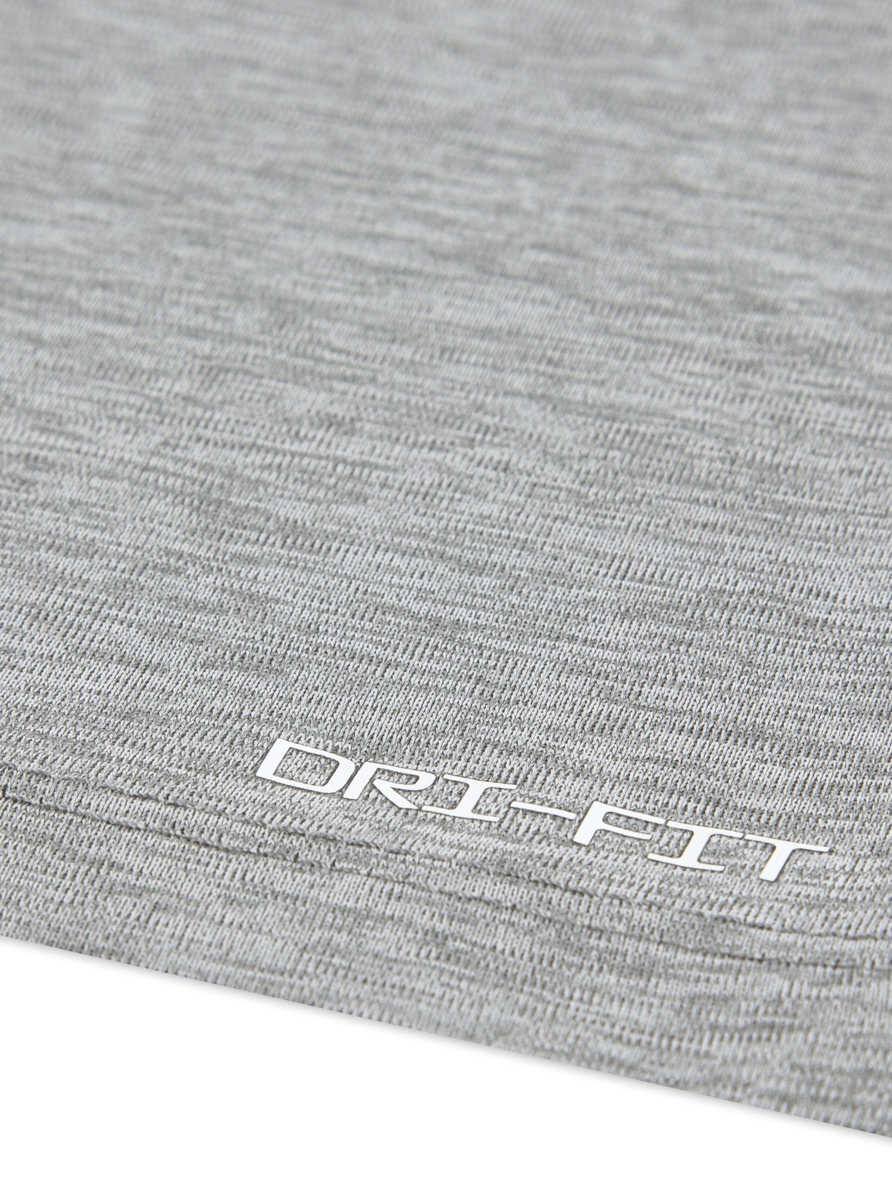 Nike Black Little Kids DriFIT Shorts and T-Shirt Set image 4