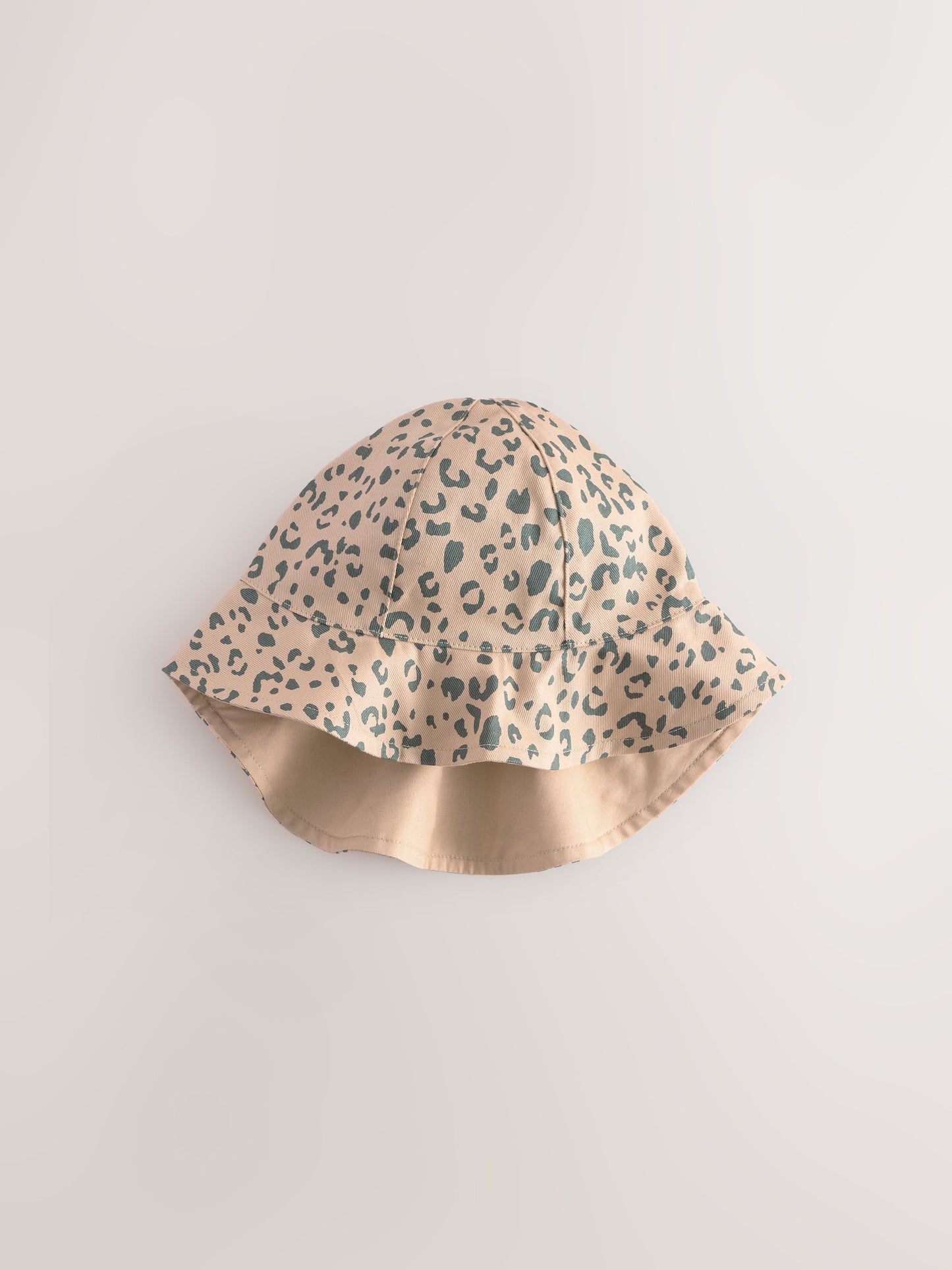 Neutral Leopard Print 100% Cotton Baby Bucket Hat (0mths-2yrs) image 6