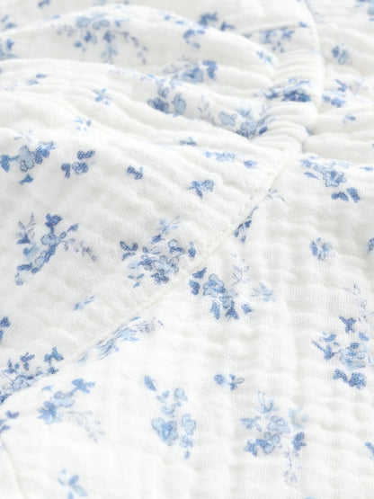White/Blue Ditsy Floral Print 100% Cotton Baby Bucket Hat (0mths-2yrs) image 6