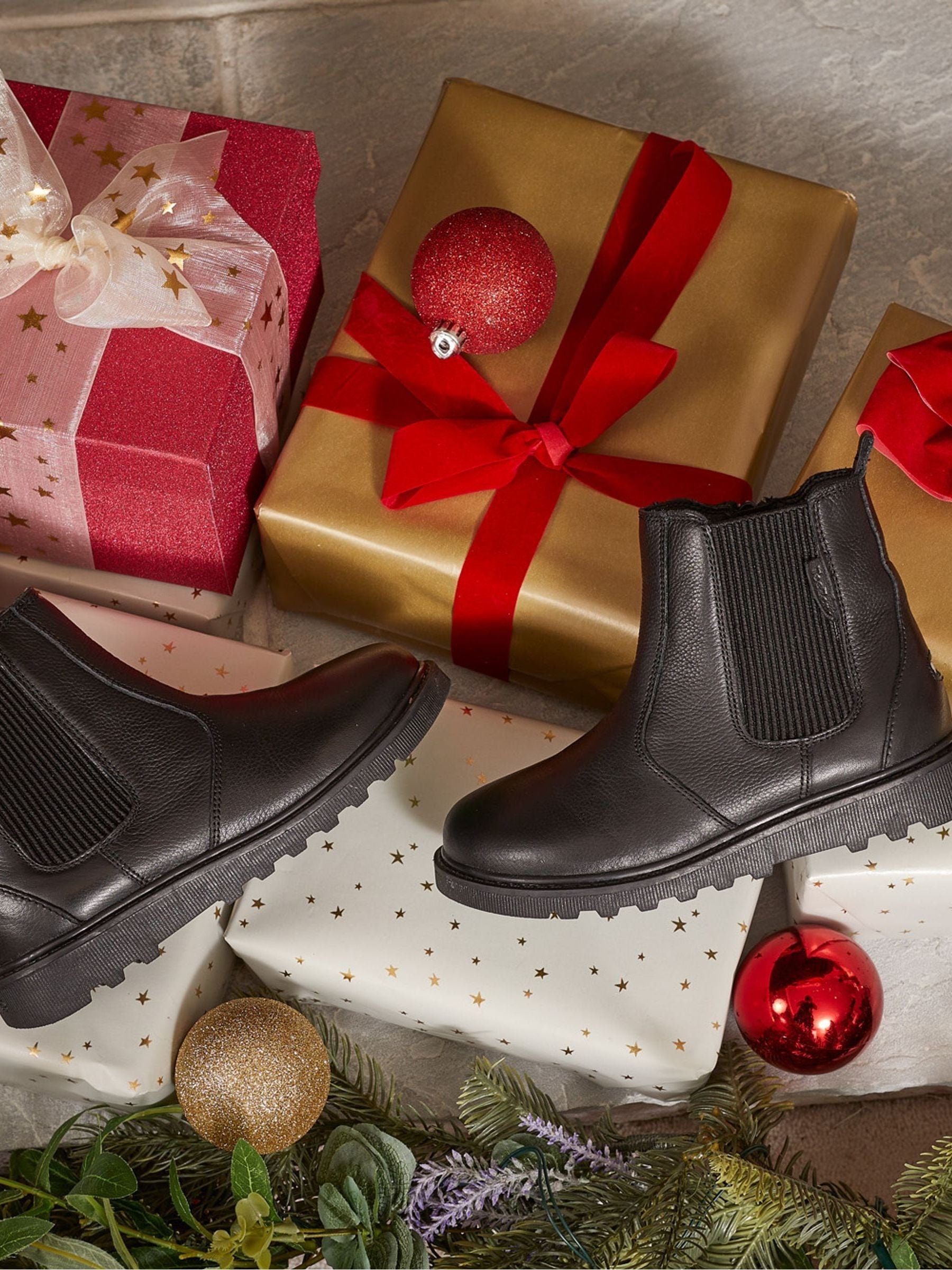 Toezone Black Lily Leather Gusset And Zip Ankle Boots image 5