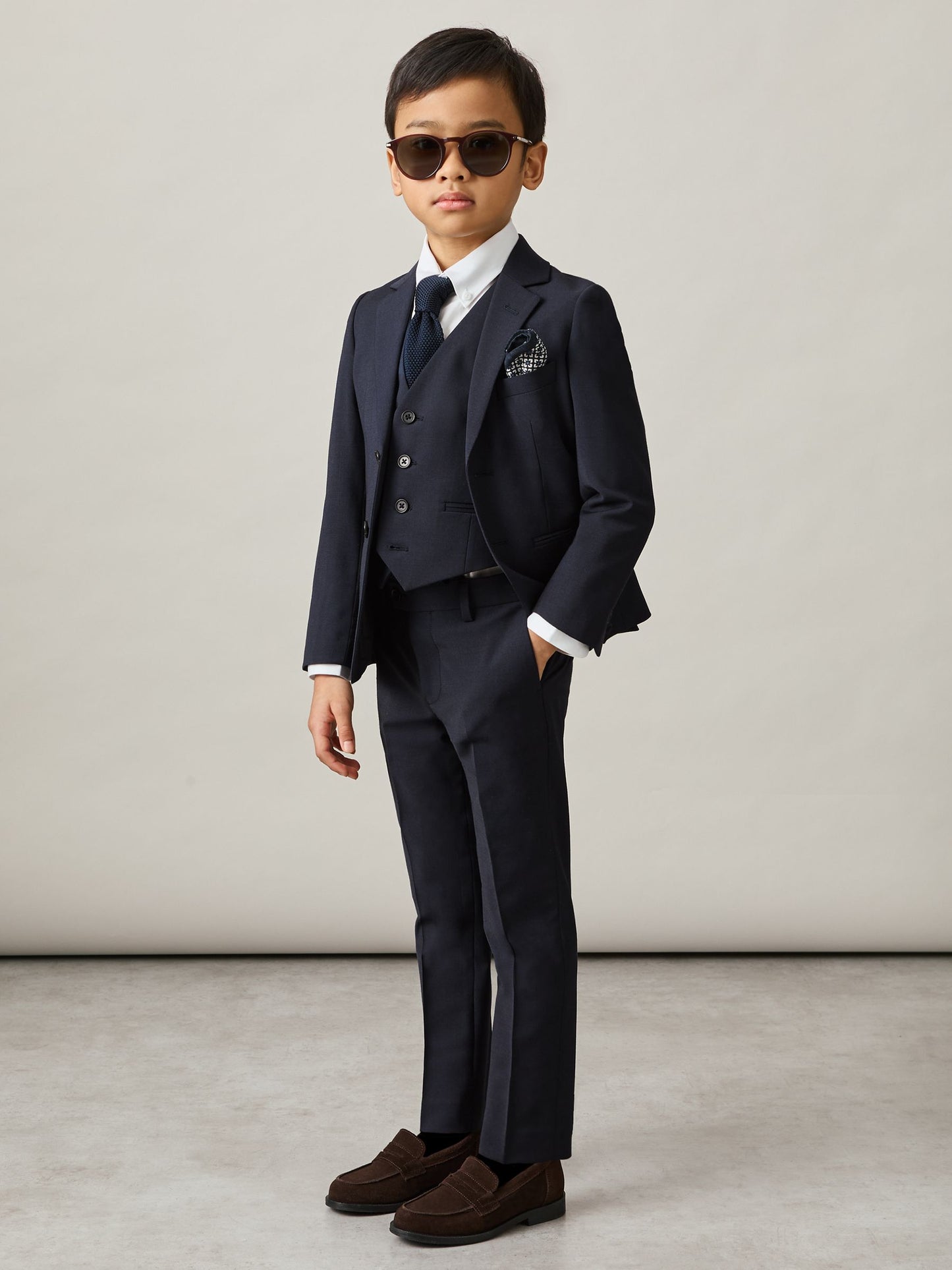 Reiss Navy Hope 3-9 yrs Modern Fit Waistcoat image 3