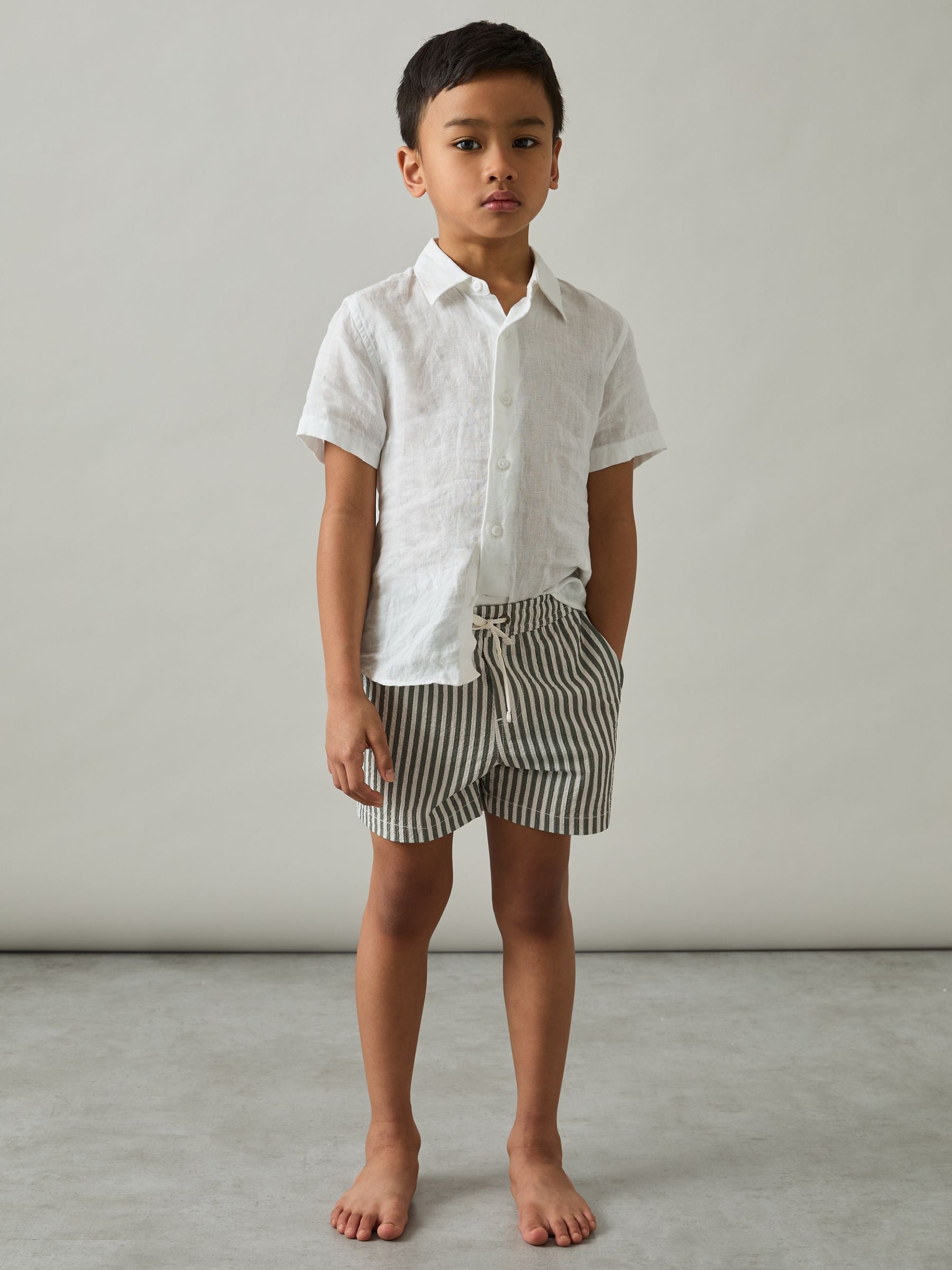 Reiss Sage/White Bay 9-13 yrs Seersucker Striped Swim Shorts image 3