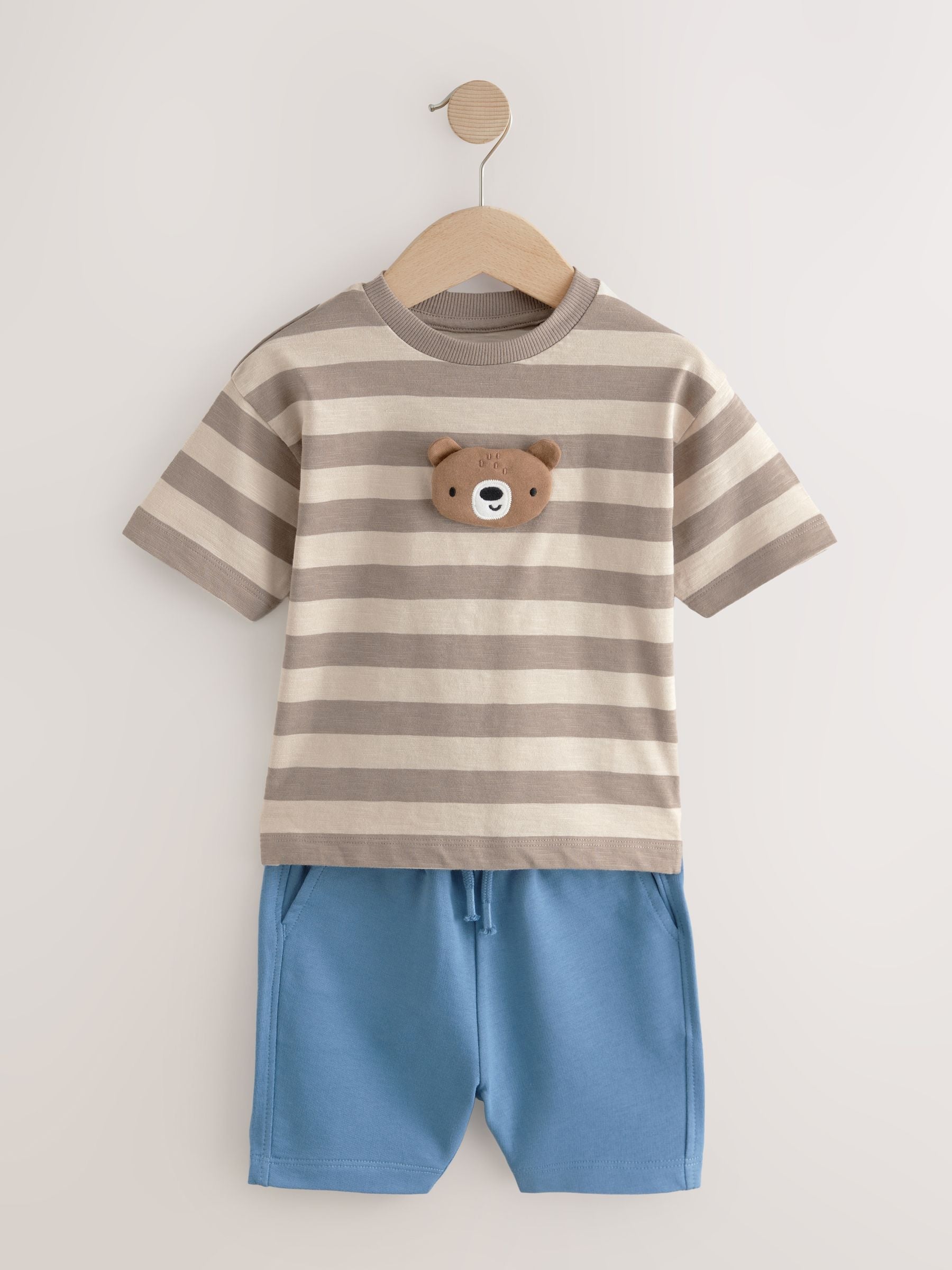 Neutral Padded Bear Short Sleeve T-Shirts & Shorts Set 3 Pack (3mths-7yrs) image 8