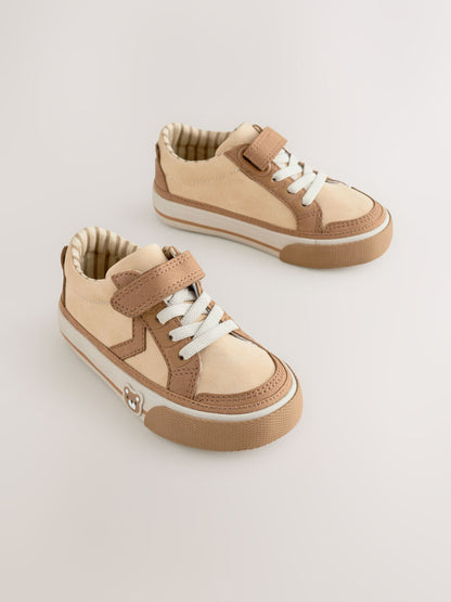 Brown Bear Standard Fit (F) Touch Fastening Elastic Lace Trainers image 1