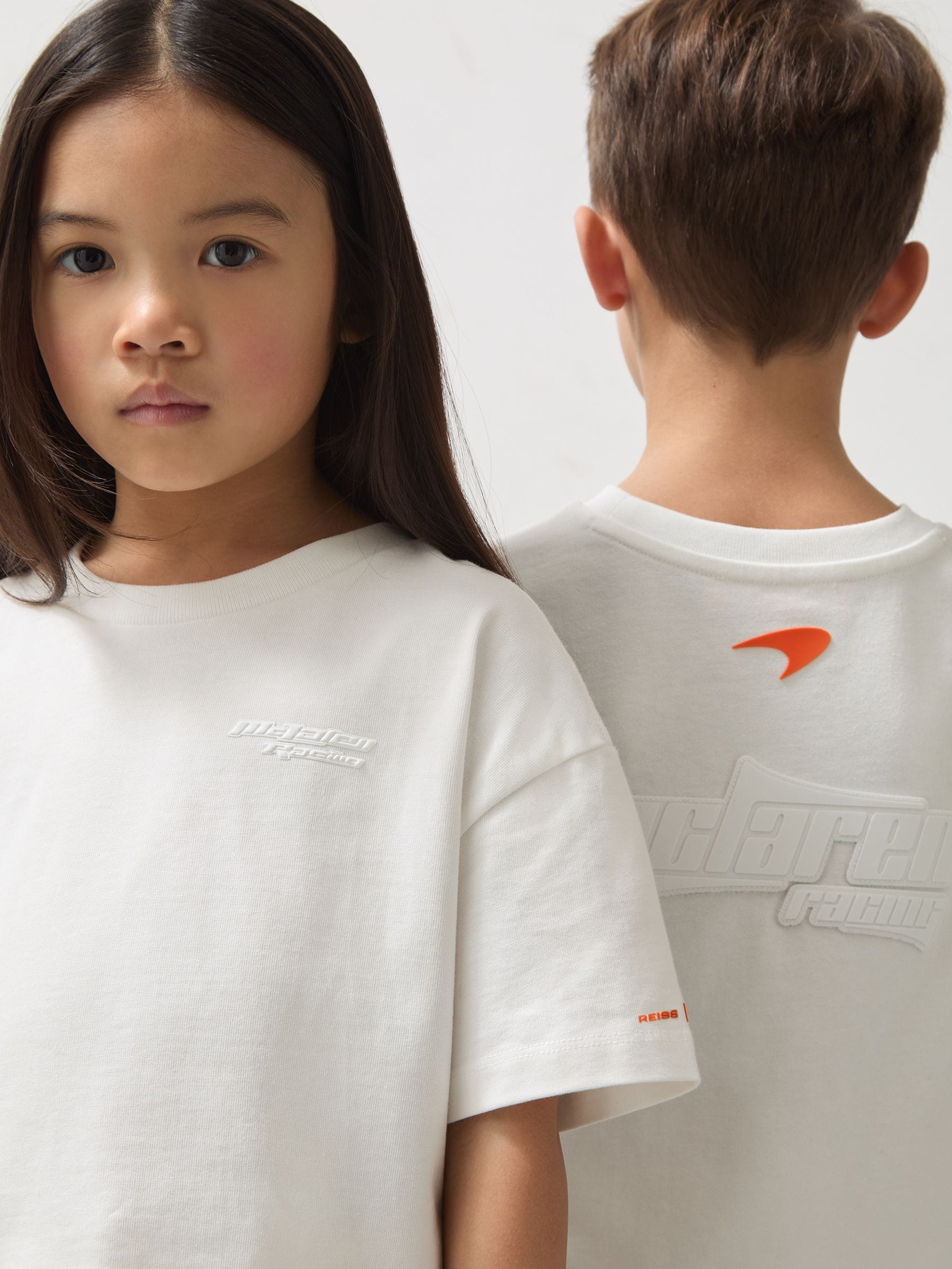 Dsiney Kidz - Reiss White Nakata 3-9 yrs McLaren F1 Team Oversize Logo T-Shirt Unisex Fit image 1