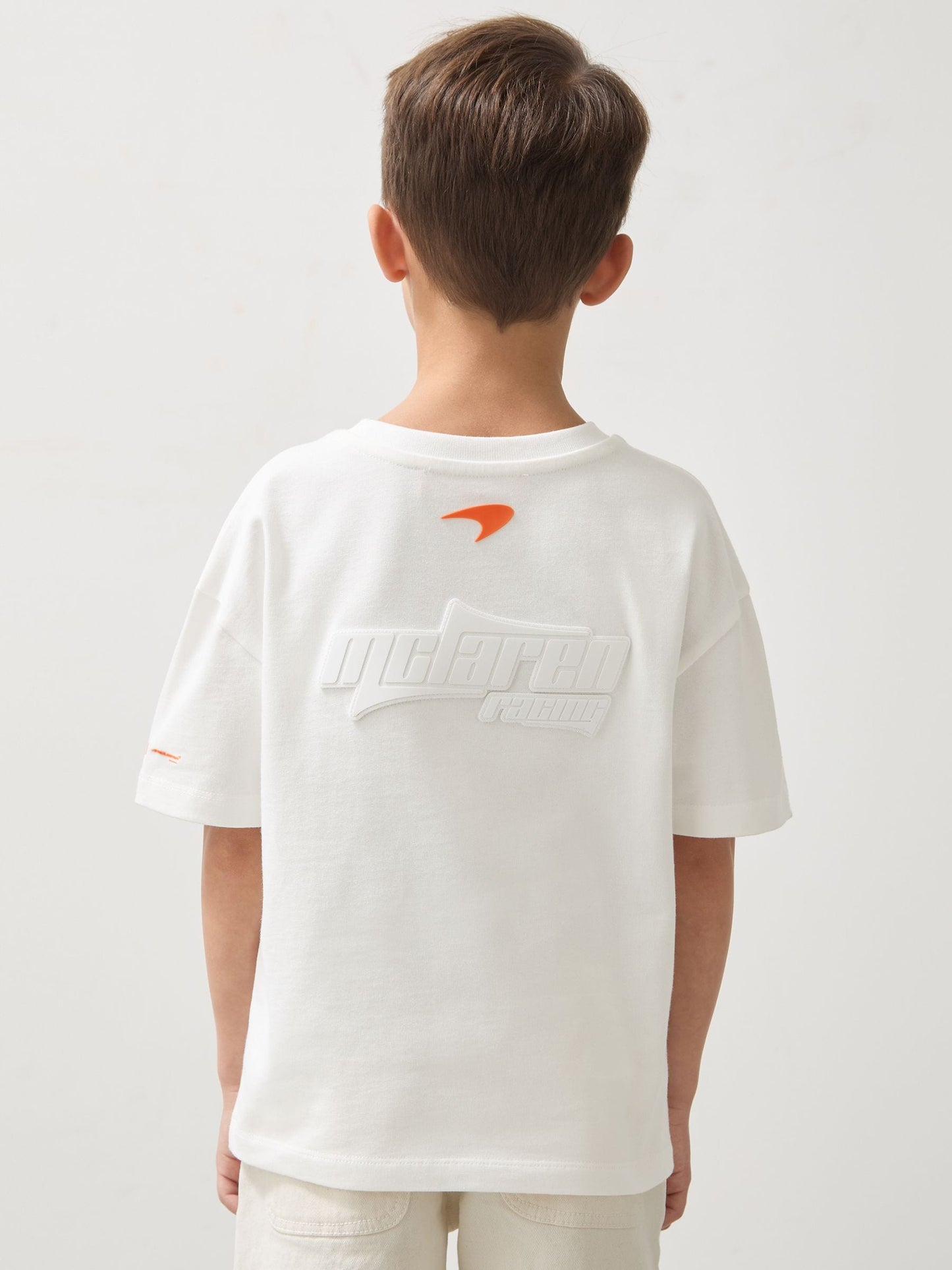 Dsiney Kidz - Reiss White Nakata 3-9 yrs McLaren F1 Team Oversize Logo T-Shirt Unisex Fit image 5