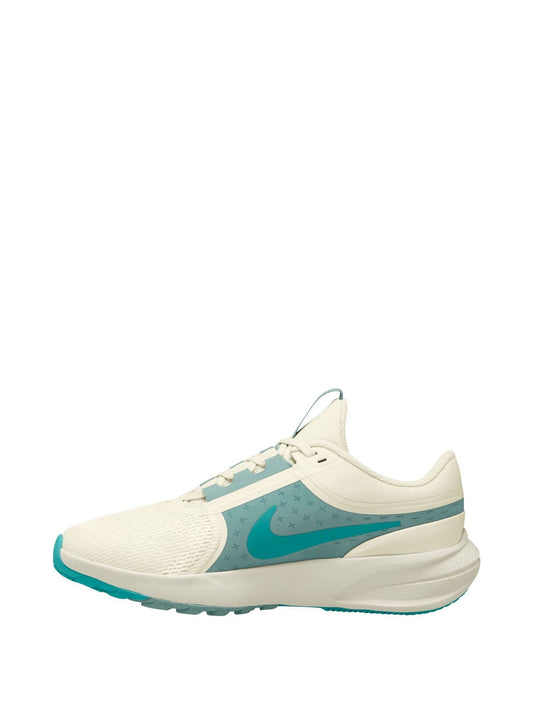 Dsiney Kidz - Nike Washed Teal/White Youth Star Runner 5 Trainers image 2
