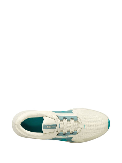 Dsiney Kidz - Nike Washed Teal/White Youth Star Runner 5 Trainers image 3