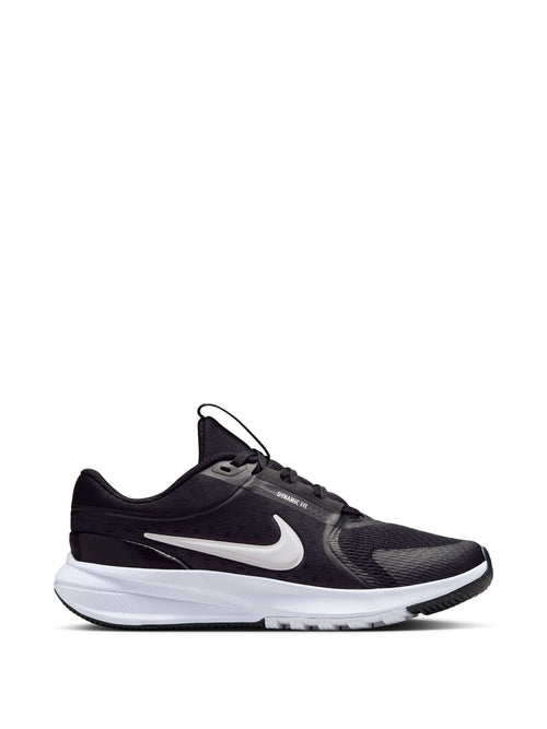 Nike Black/White Youth Star Runner 5 Trainers image 1